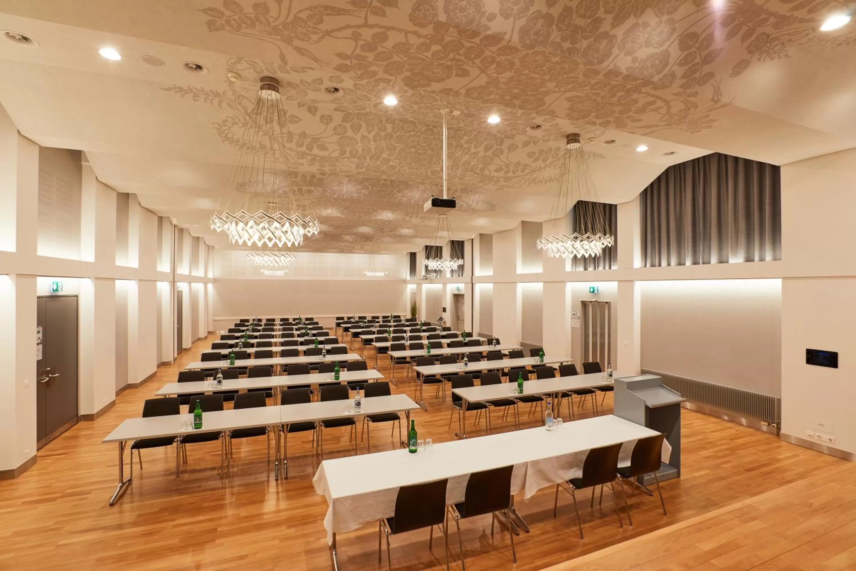 Business facilities in Kreuz Bern Modern City Hotel