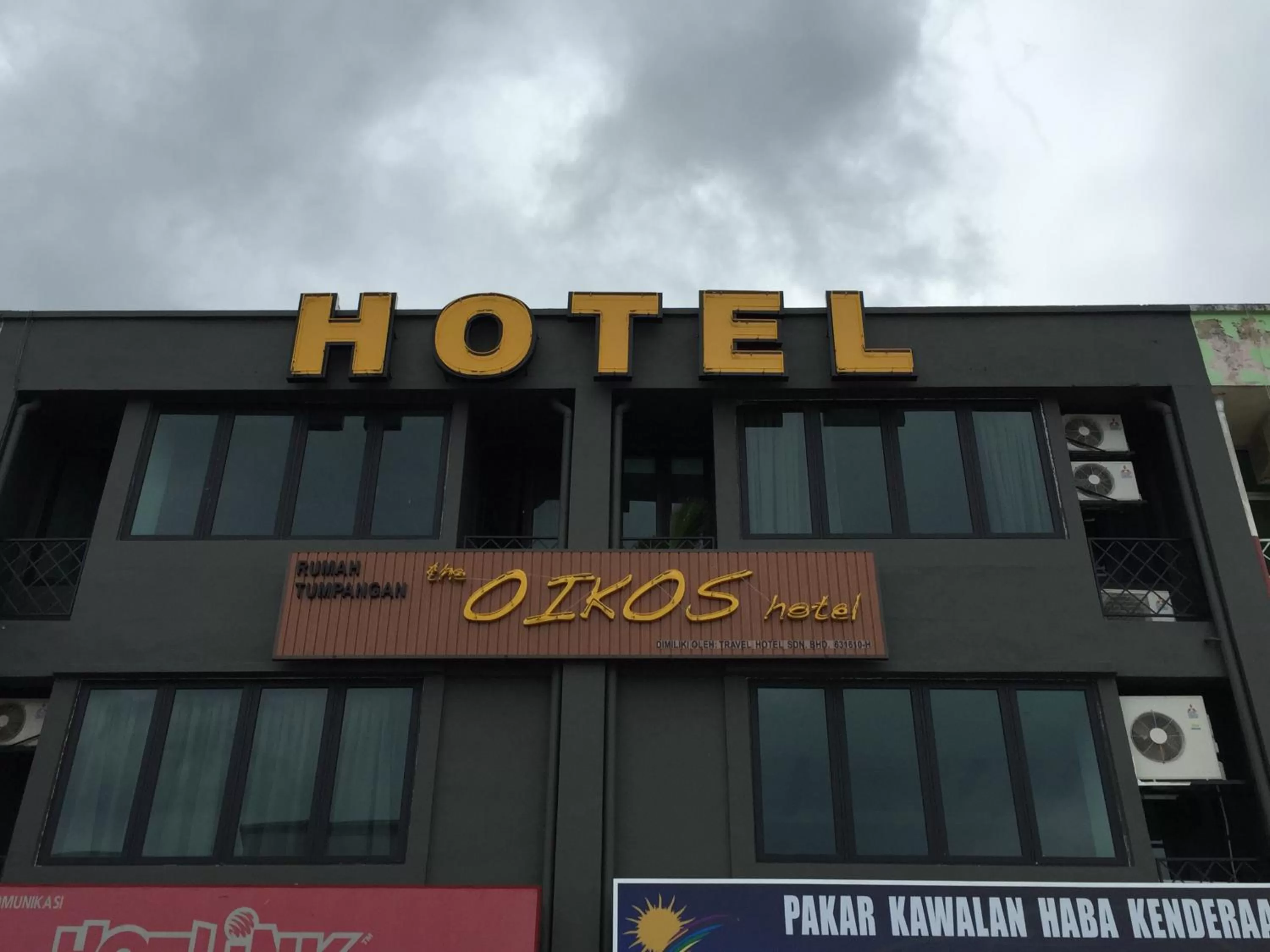 The Oikos Hotel