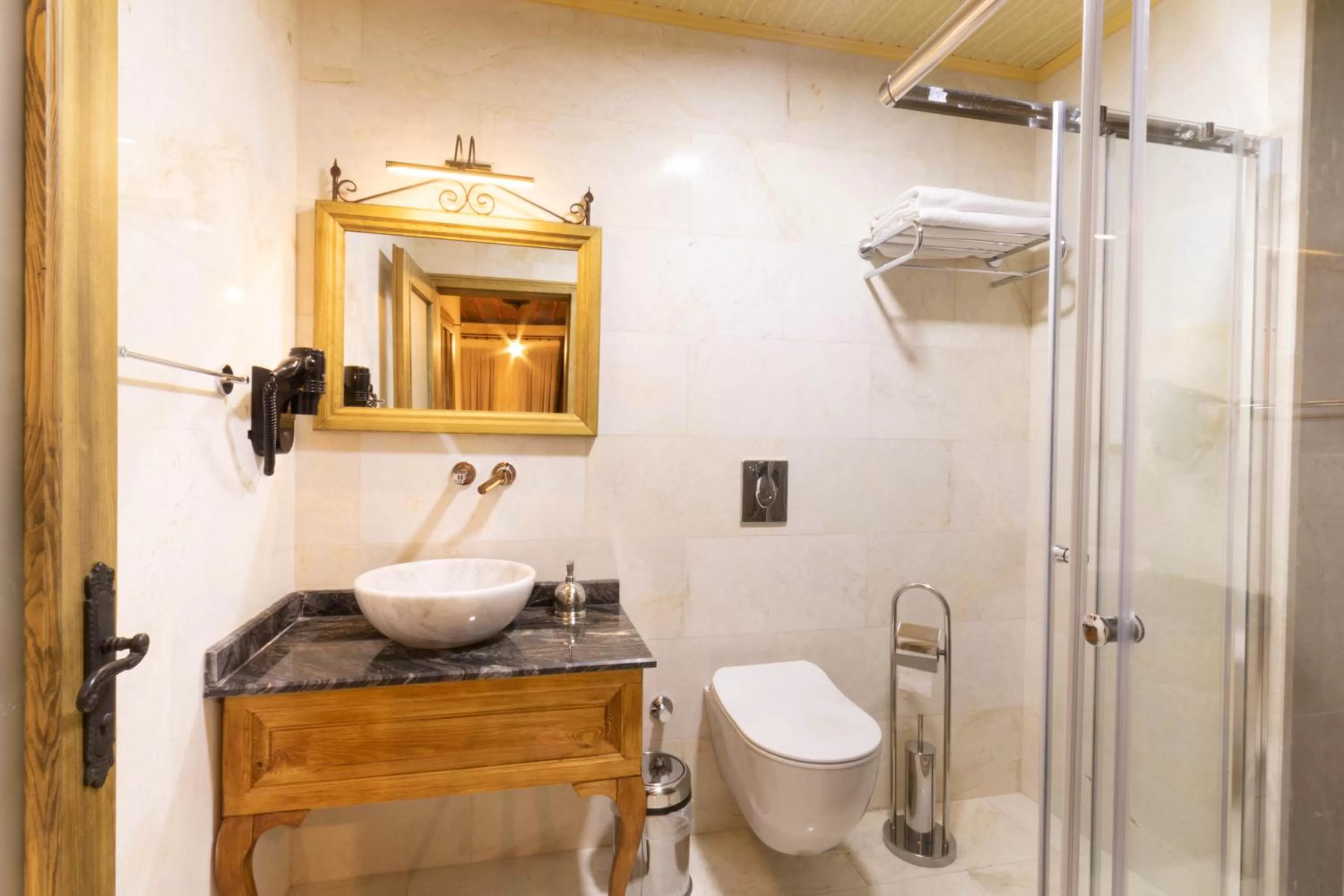 Bathroom in Sapphire Stone House