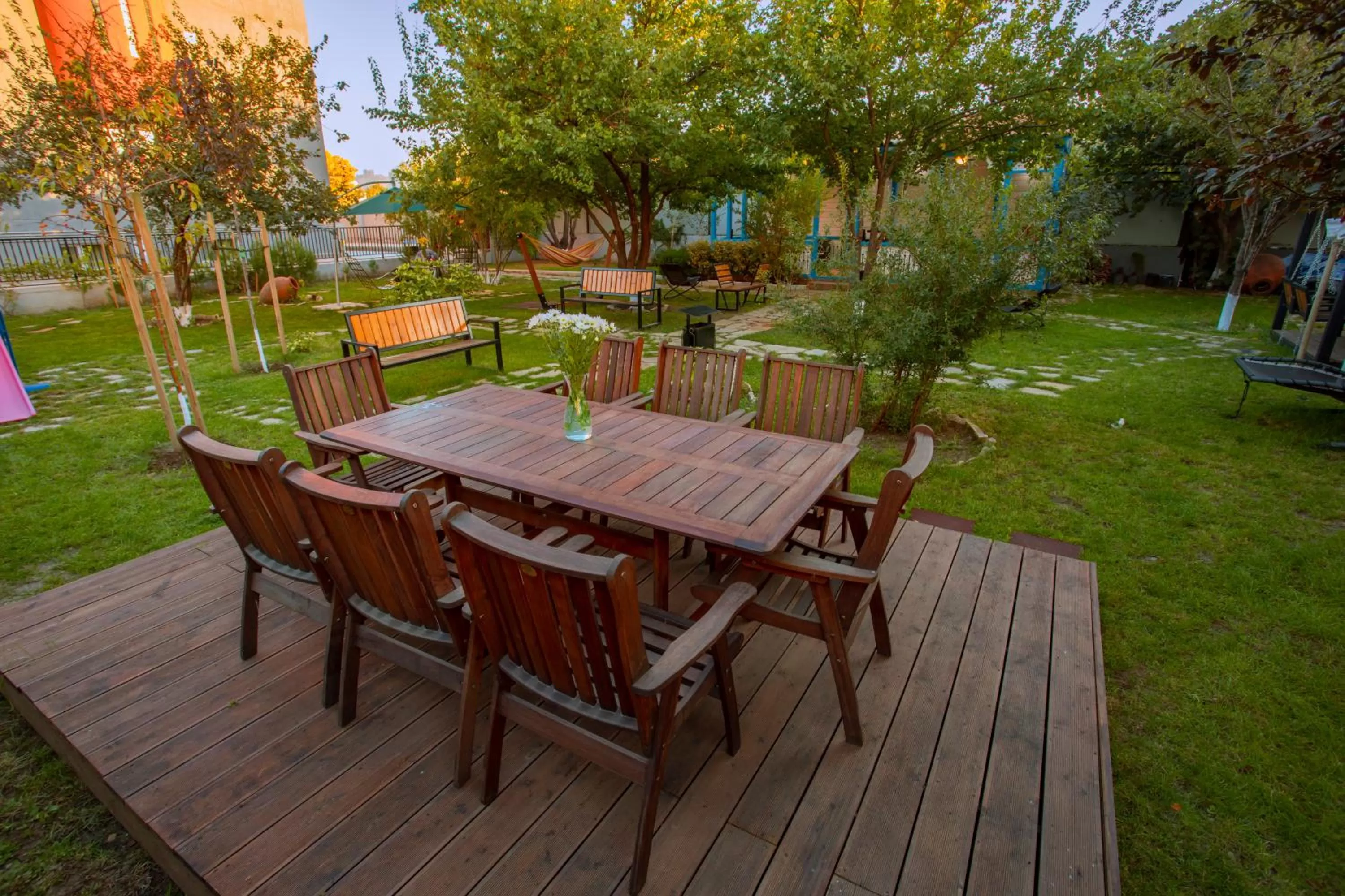 Patio in Apart Hotel West