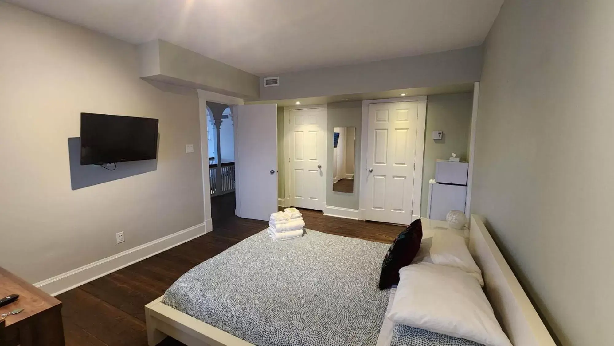 Queen Room in Les Suites Kaishi Queen Room in Les Suites Kaishi