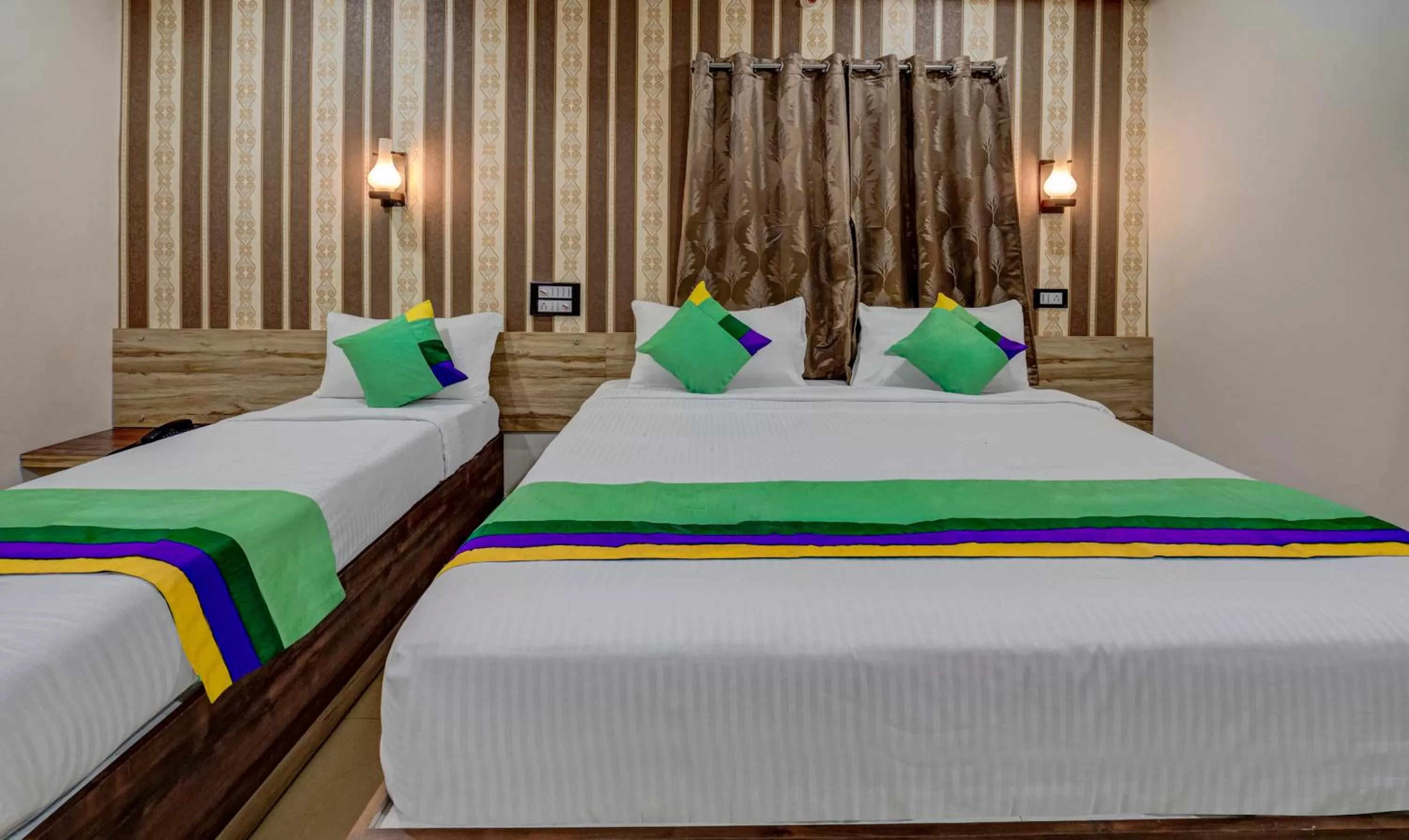 Bedroom, Bed in Treebo Seven Inn