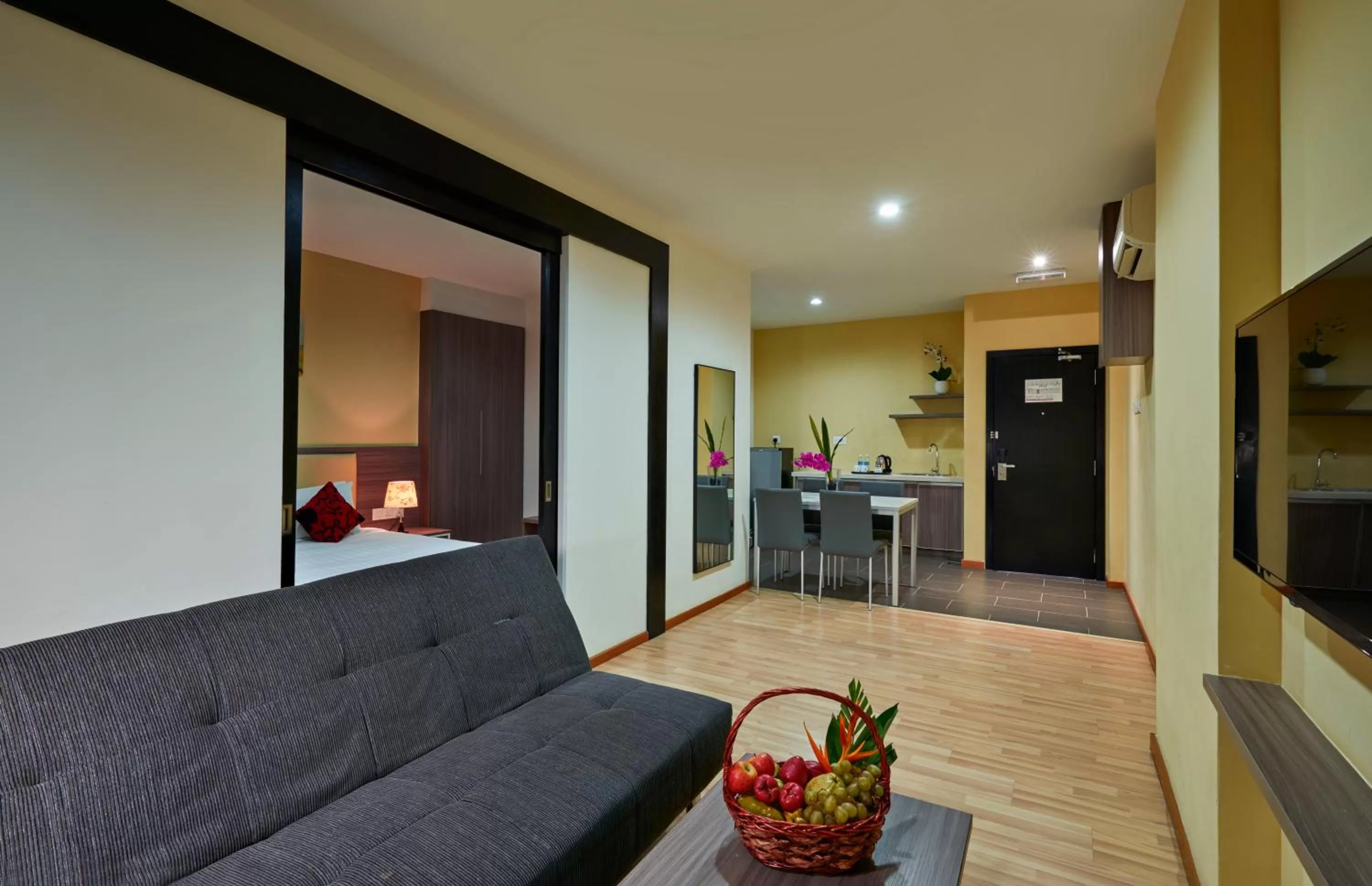 Kitchen or kitchenette in Hotel MetraSquare