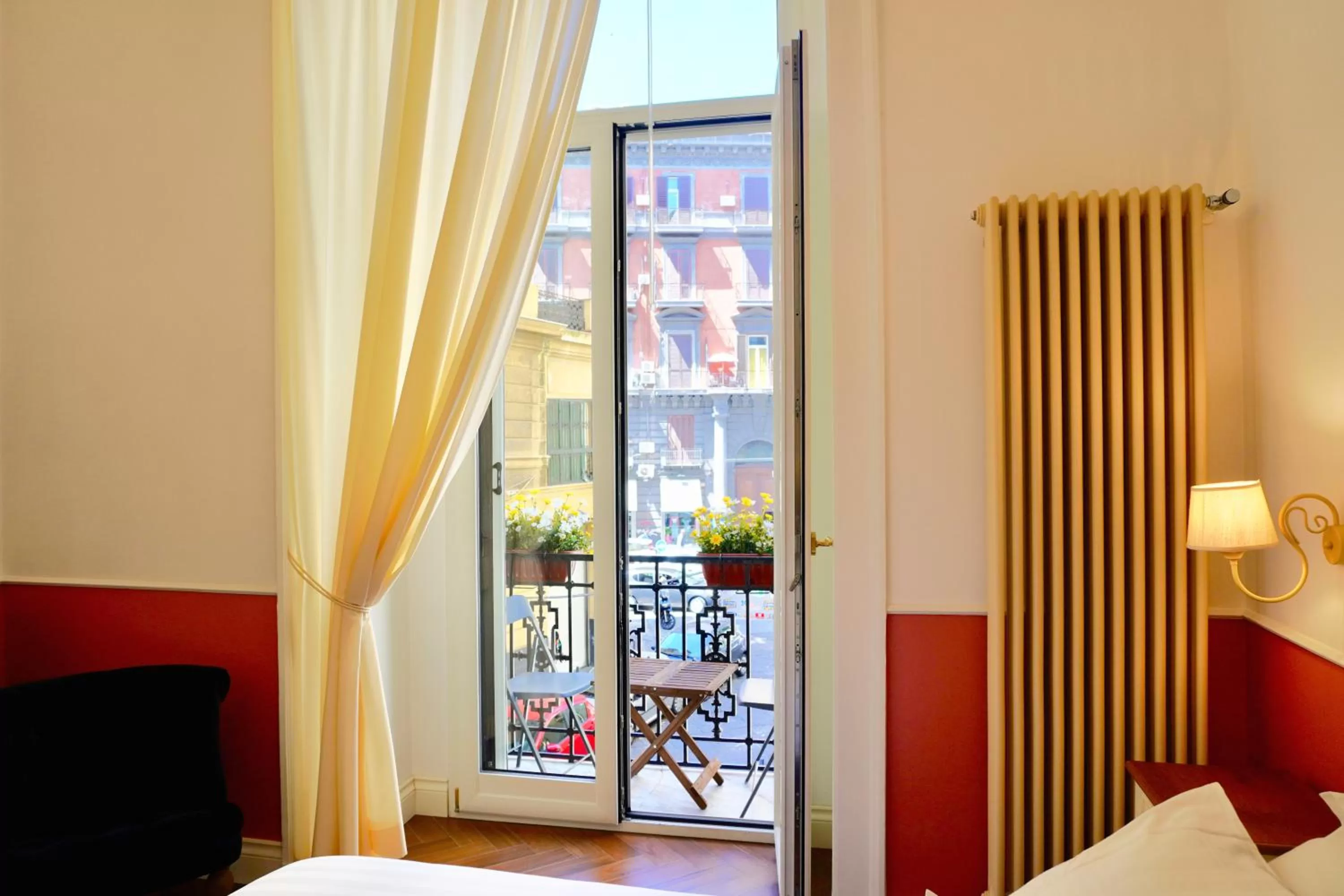 Balcony/Terrace, Bed in Macchiato Suites Boutique Guest House