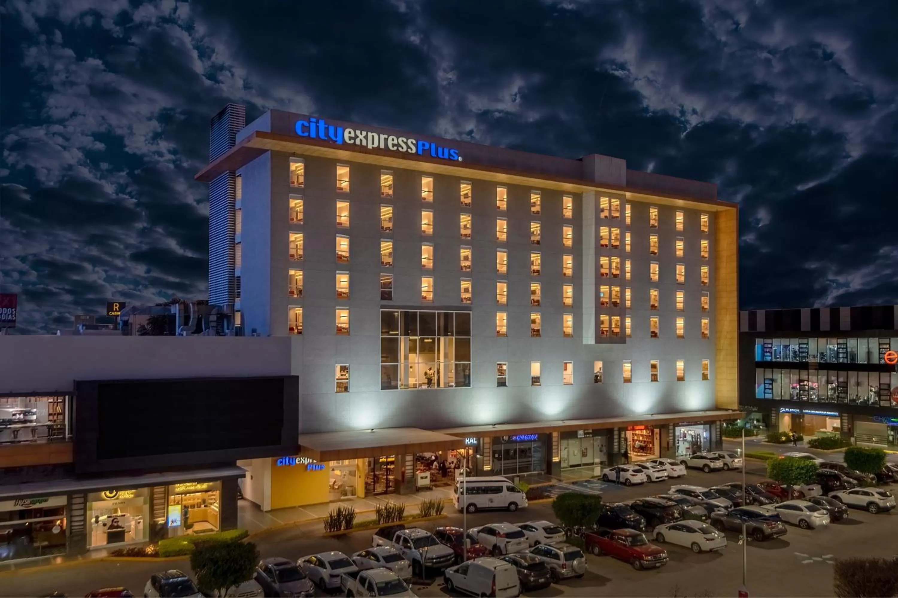 Property building in City Express Plus by Marriott Guadalajara Palomar