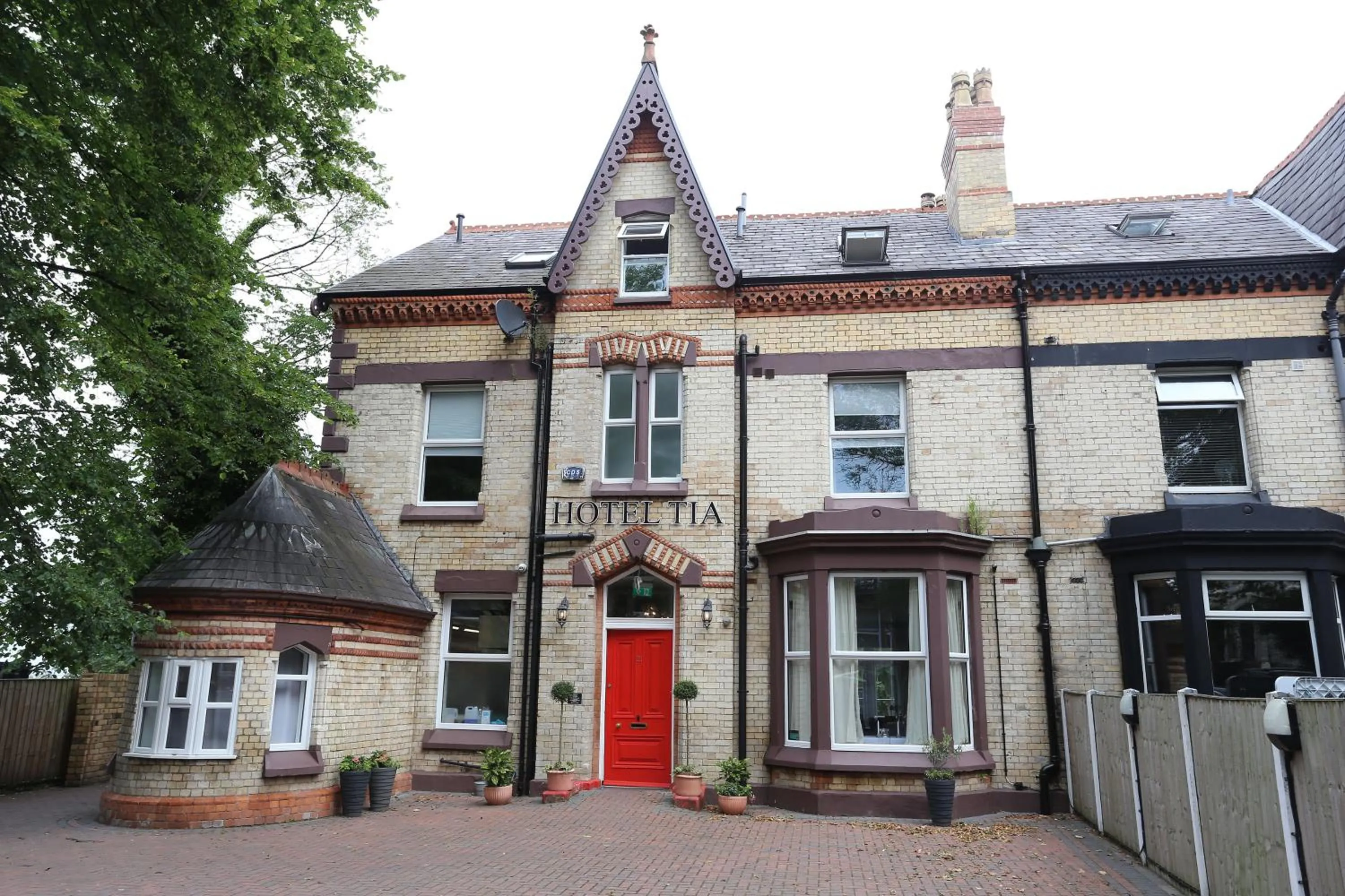 Property building in Hotel Tia