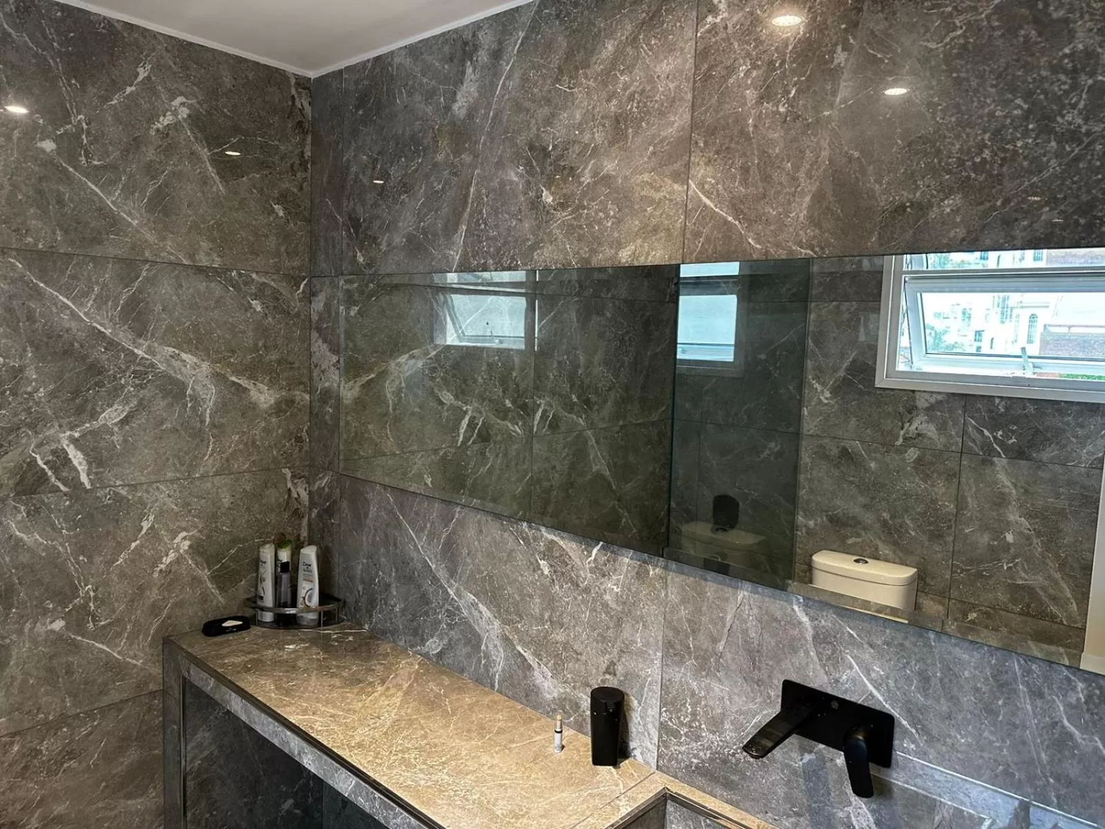 Shower in Purobaires Hotel Boutique