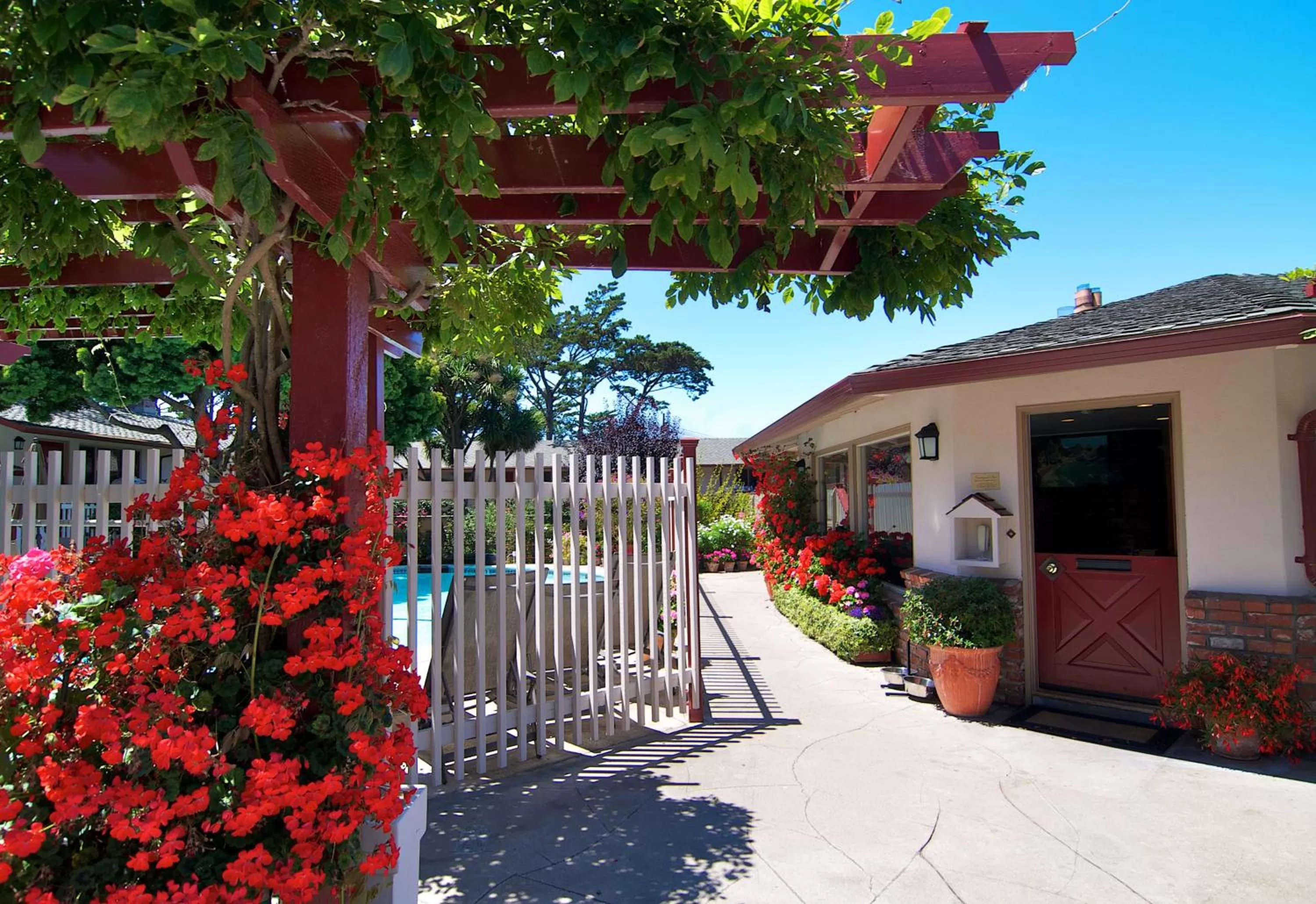 Facade/entrance in Svendsgaard's Inn