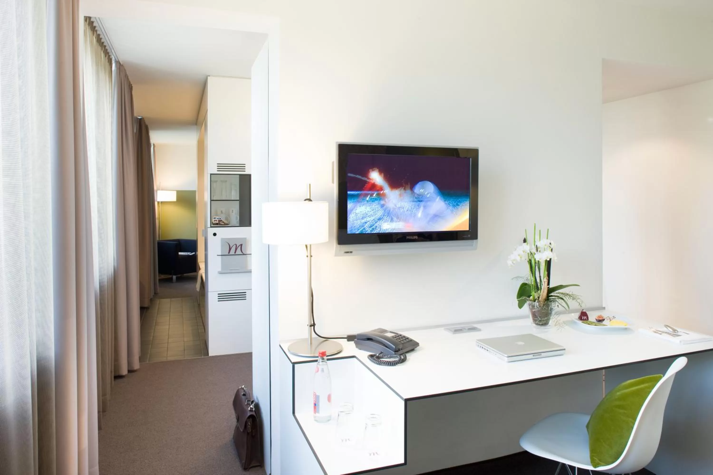 TV and multimedia in Congress Hotel Mercure Nürnberg an der Messe