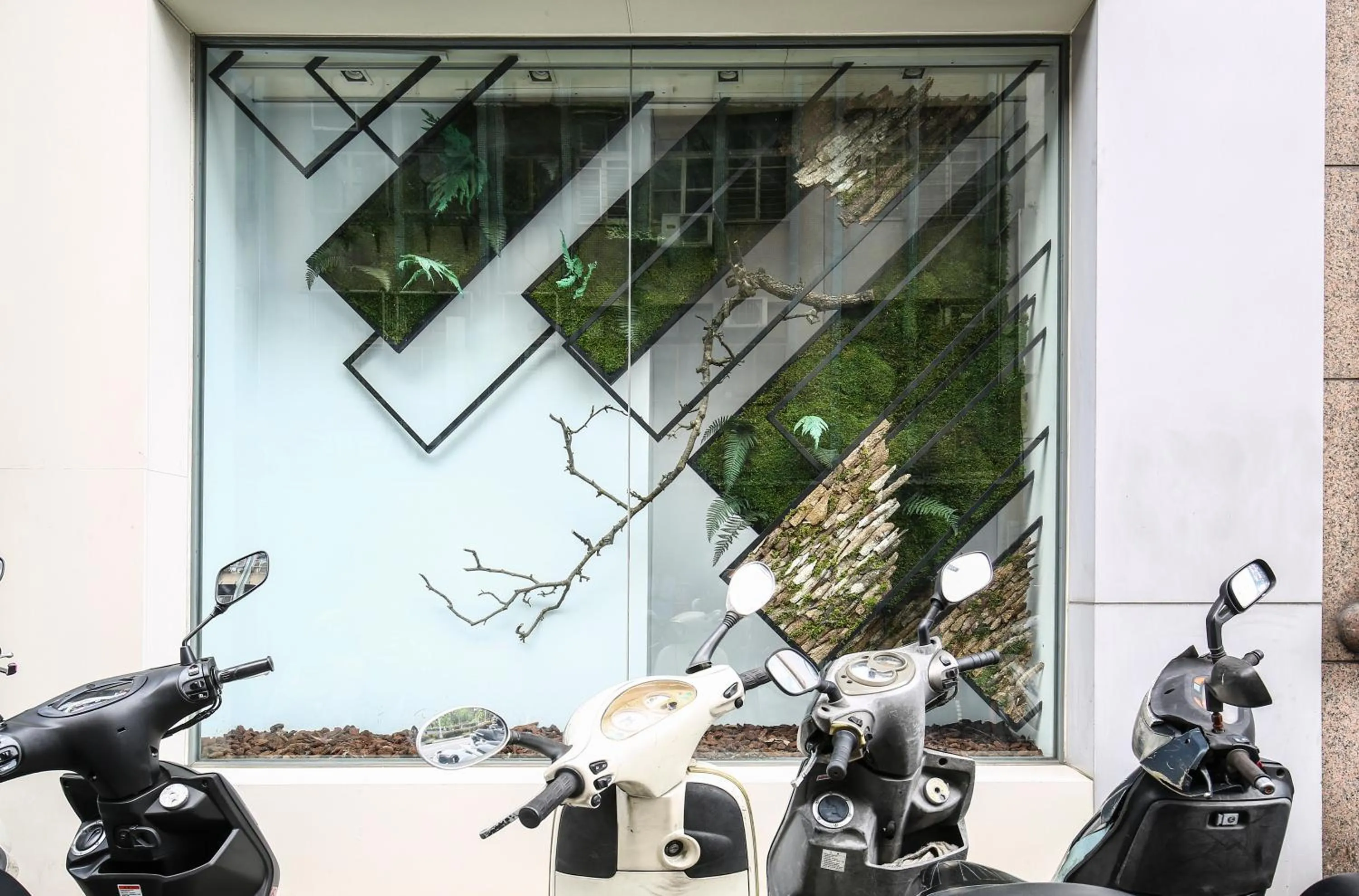 Property building in Dandy Hotel-Daan Park Branch