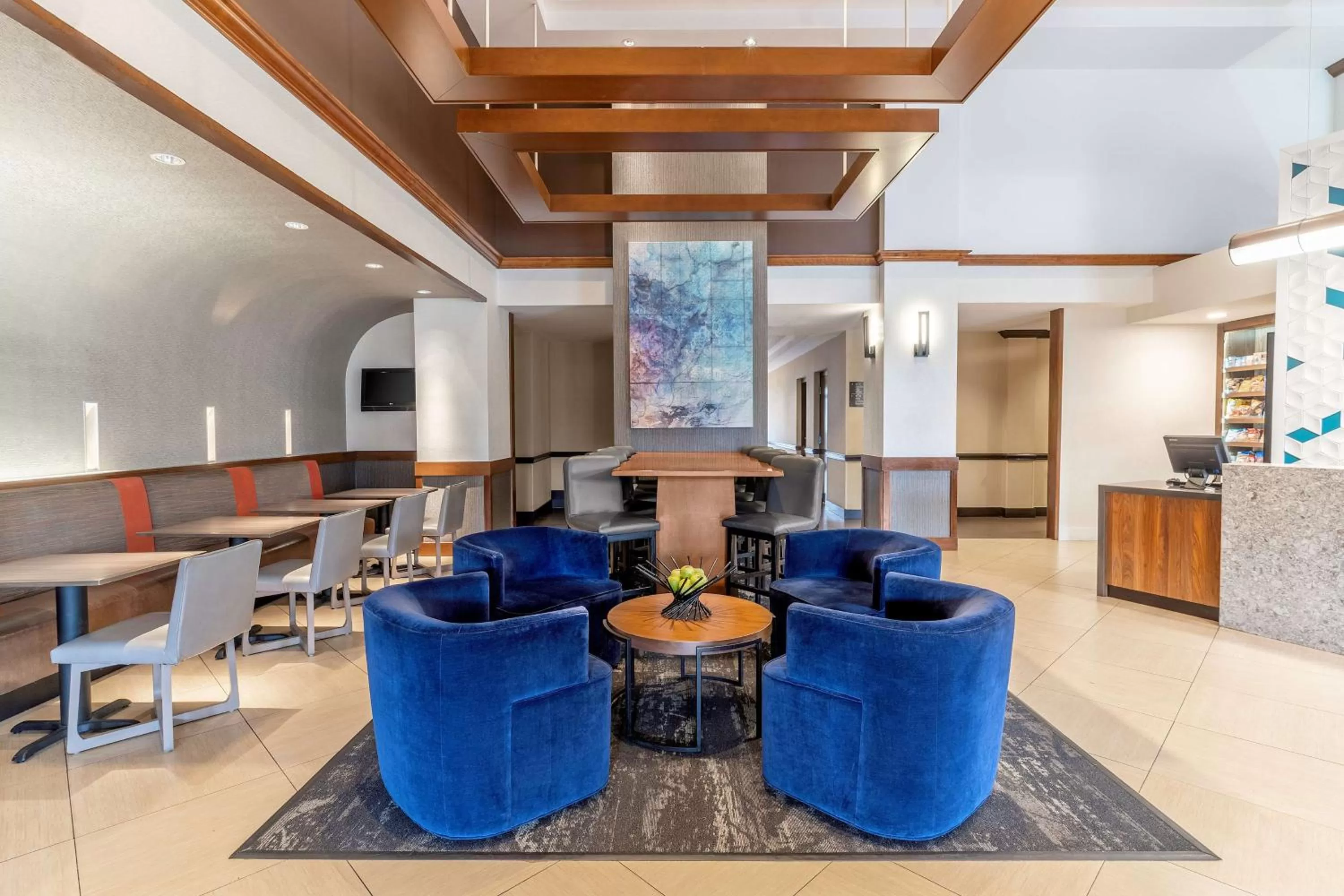 Lobby or reception in Hyatt Place Charlotte Airport Billy Graham Parkway