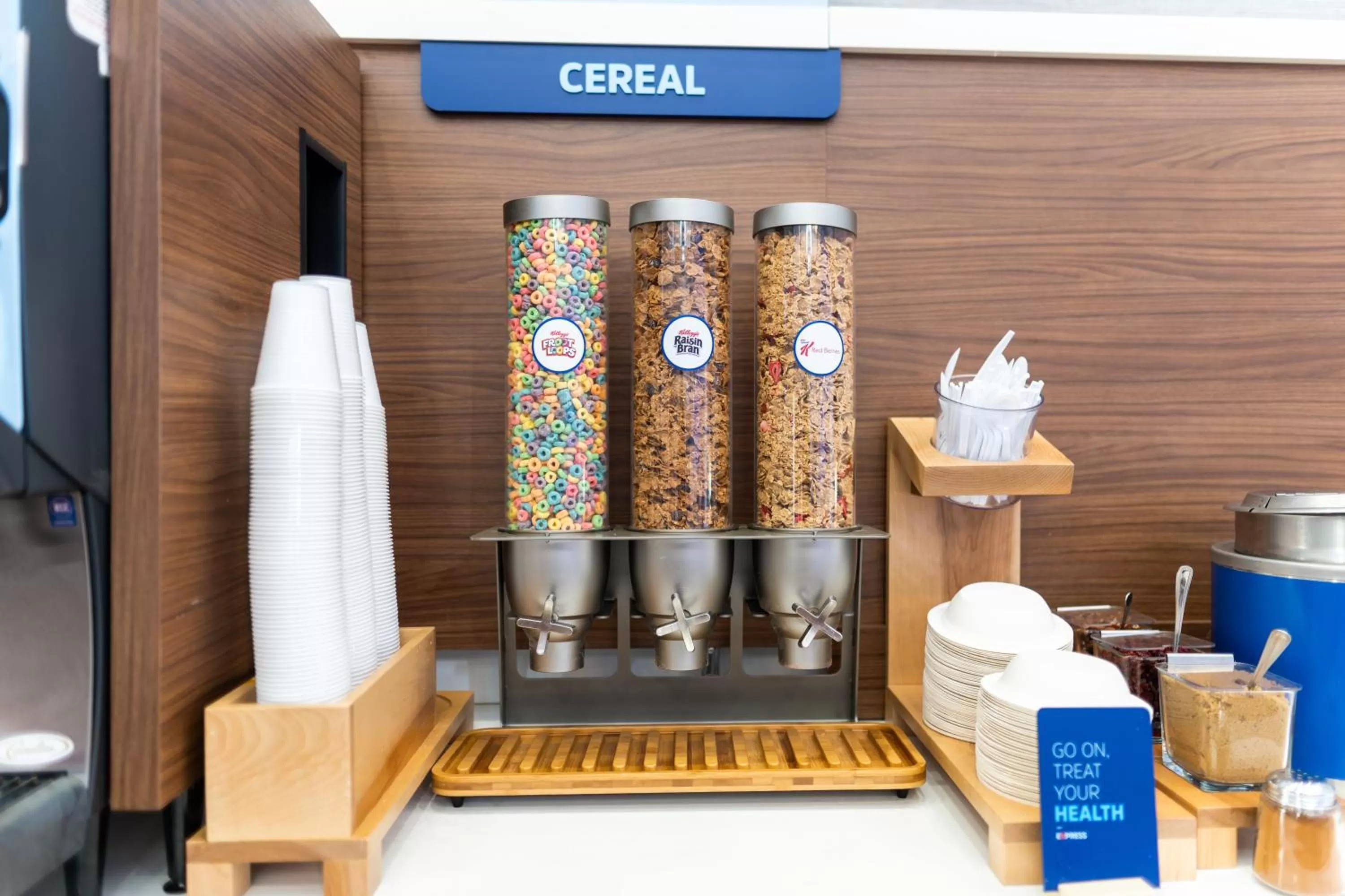 Breakfast in Holiday Inn Express San Clemente N – Beach Area by IHG