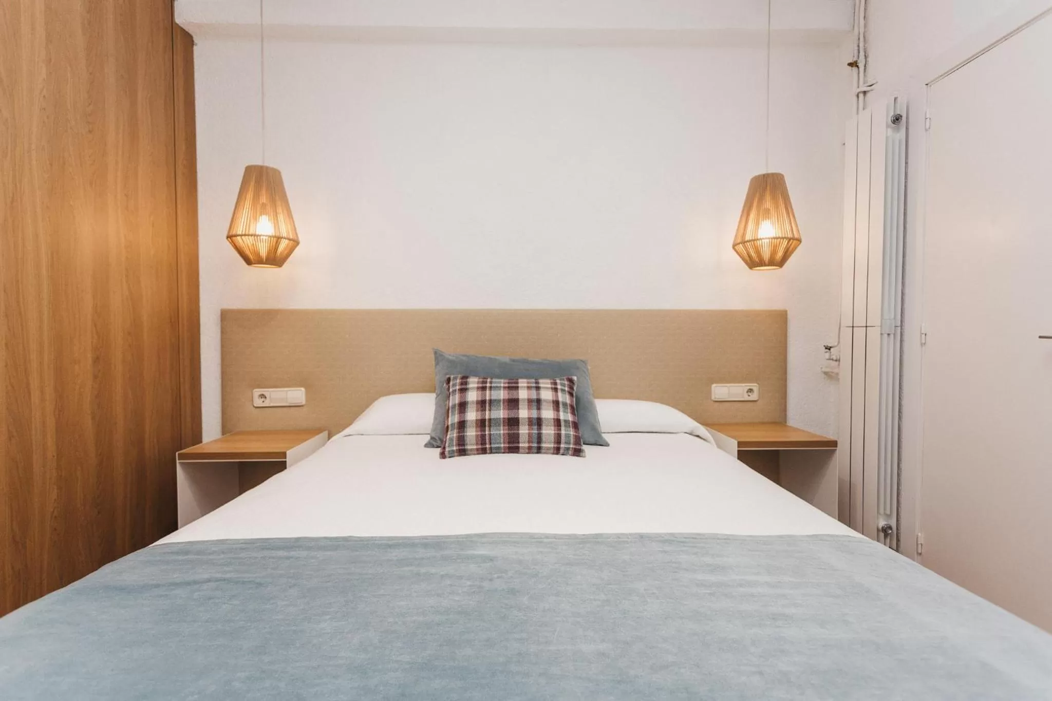 Bedroom, Bed in Hotel Catalunya Ribes de Freser