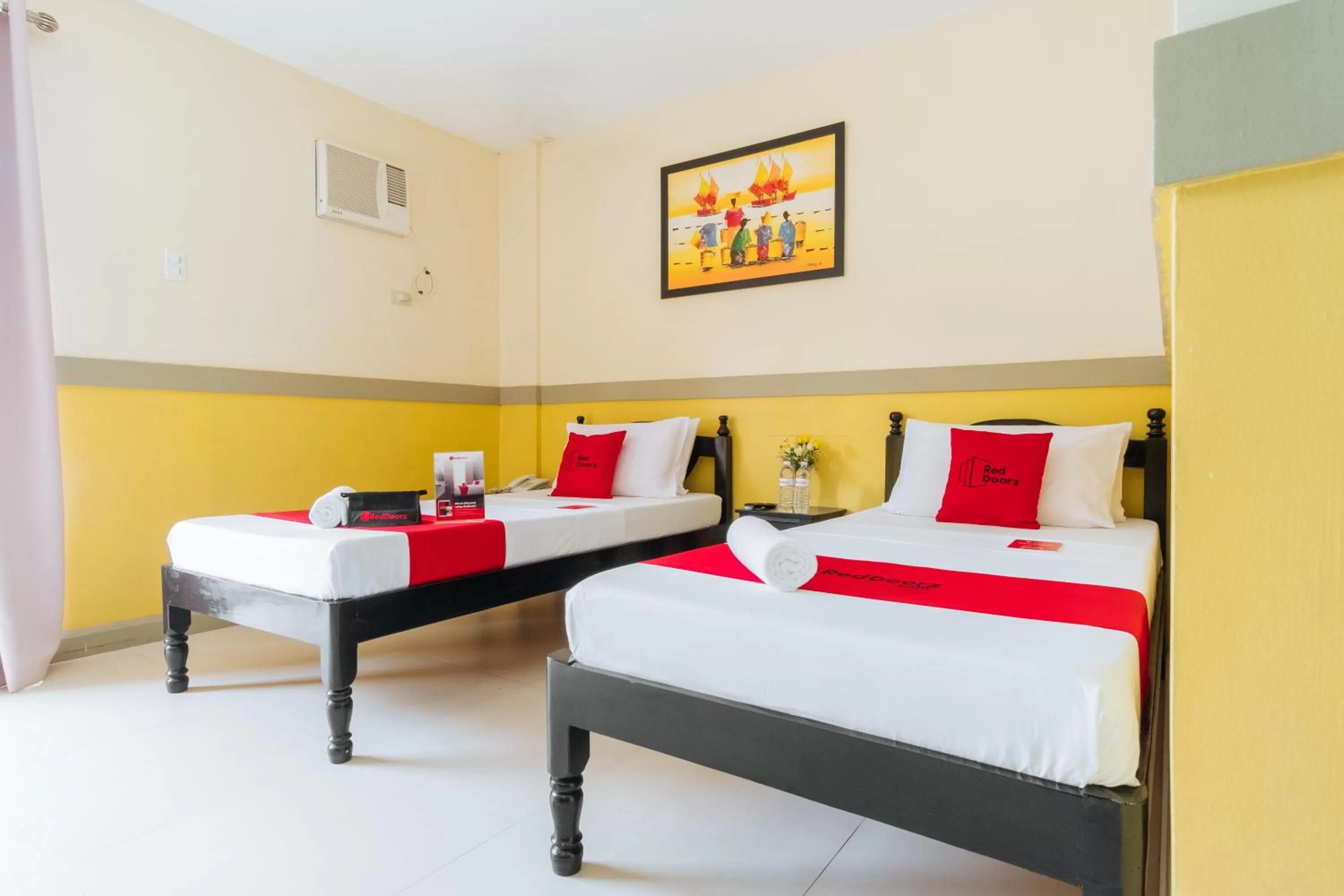 Bed in RedDoorz Premium @ Gabinete Road Palawan