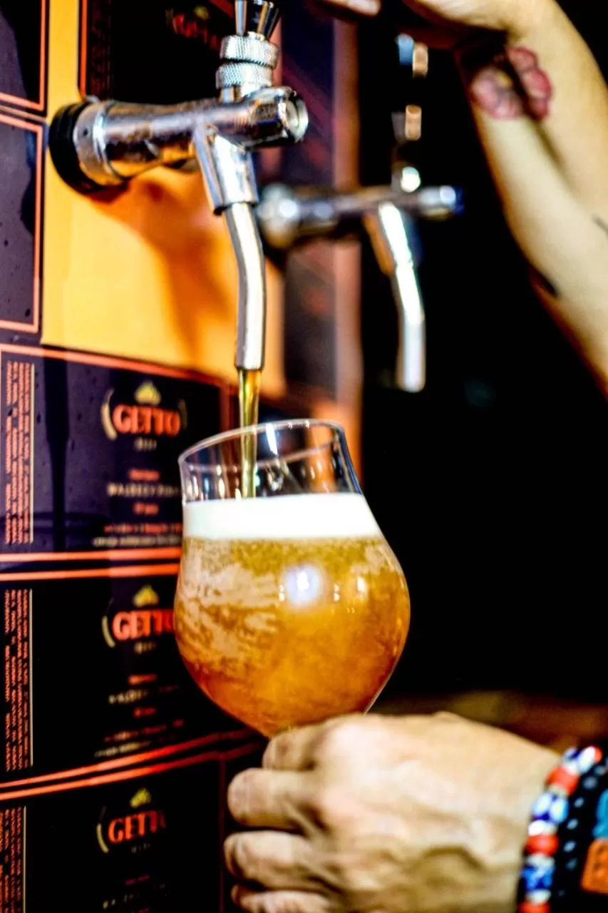 A Mi Manera Pousada , cerveja própria e Bistrô !