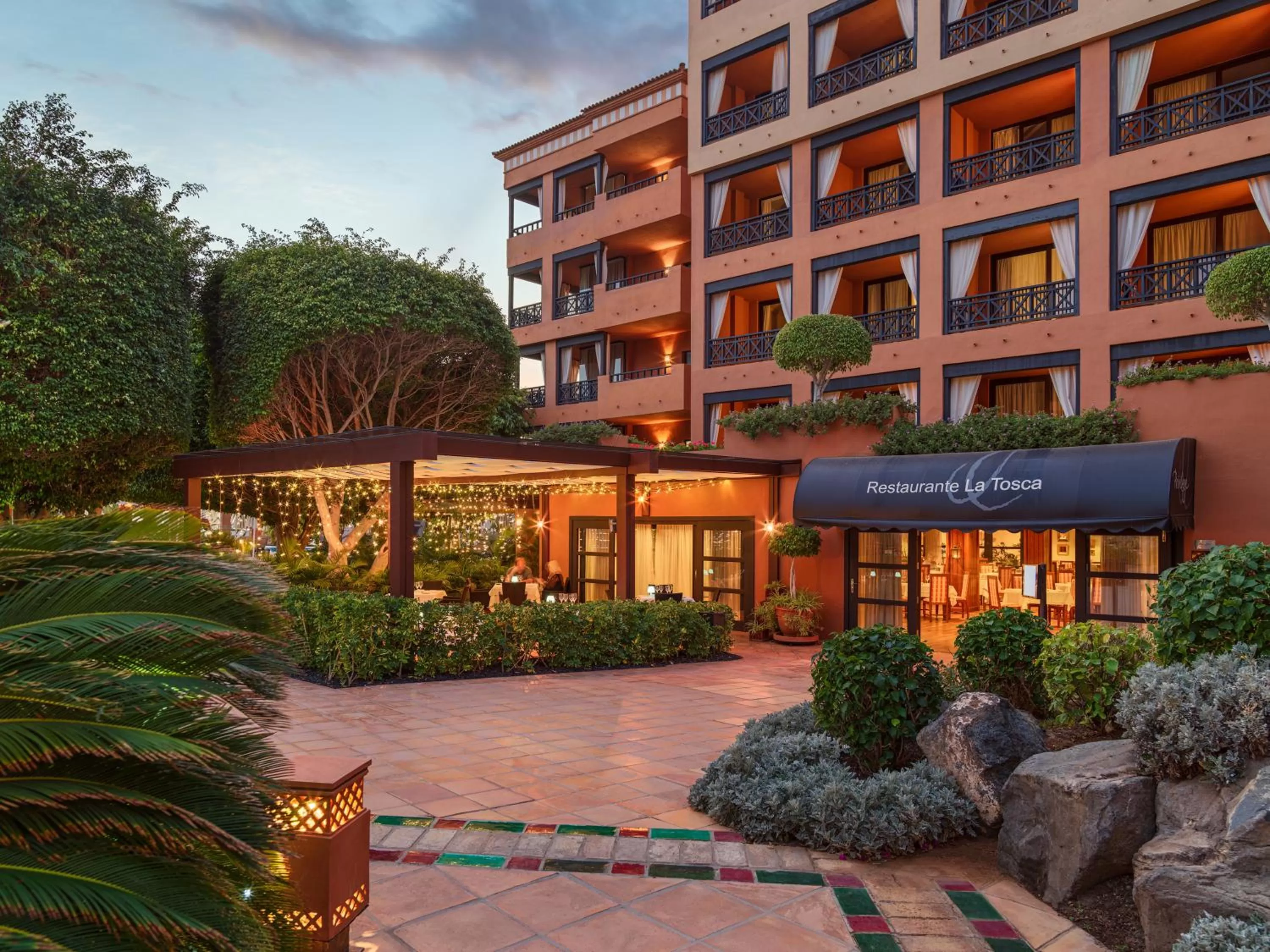 Restaurant/places to eat in H10 Costa Adeje Palace