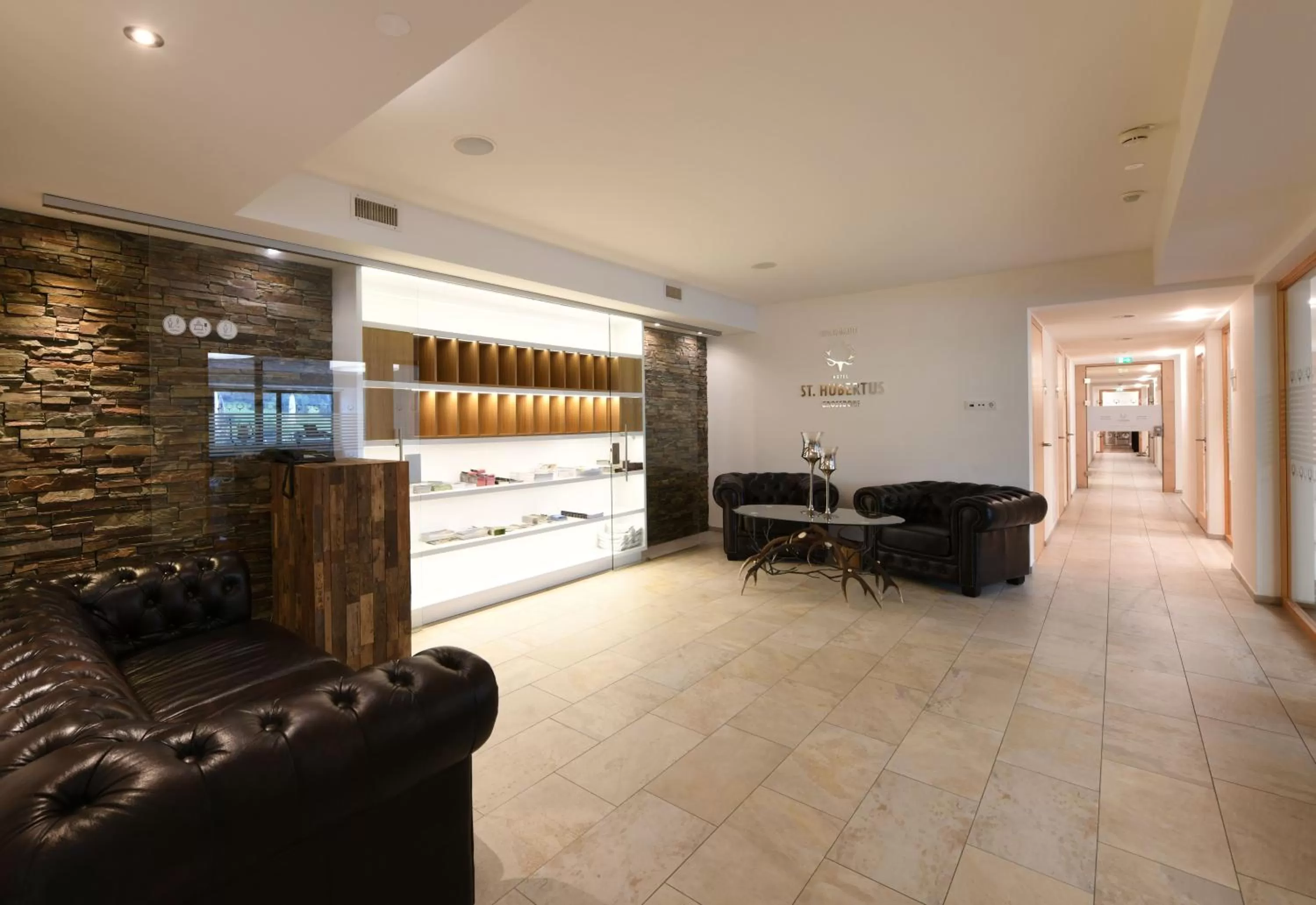 Lobby or reception in Hotel St Hubertus
