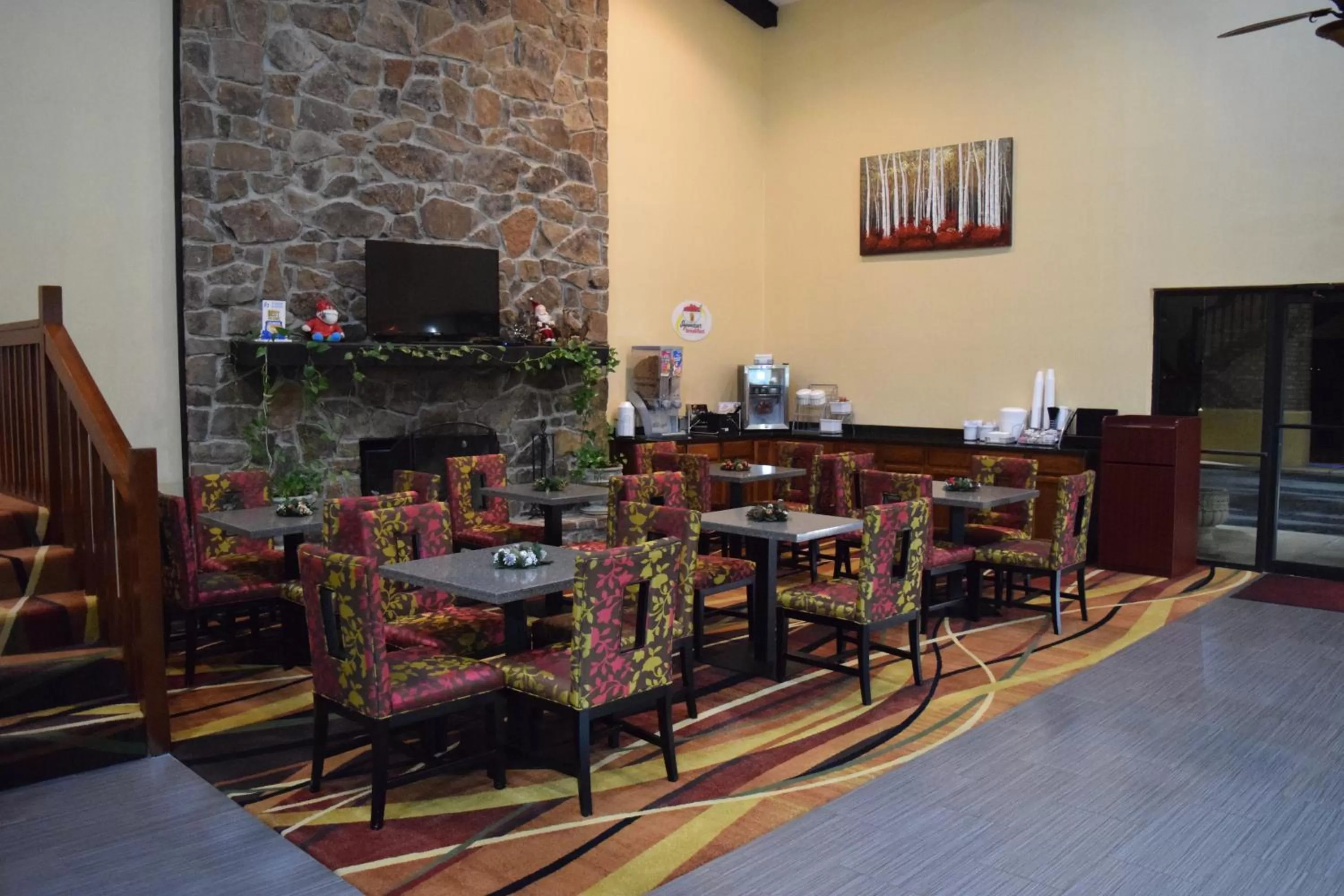 Breakfast in Super 8 by Wyndham Paragould