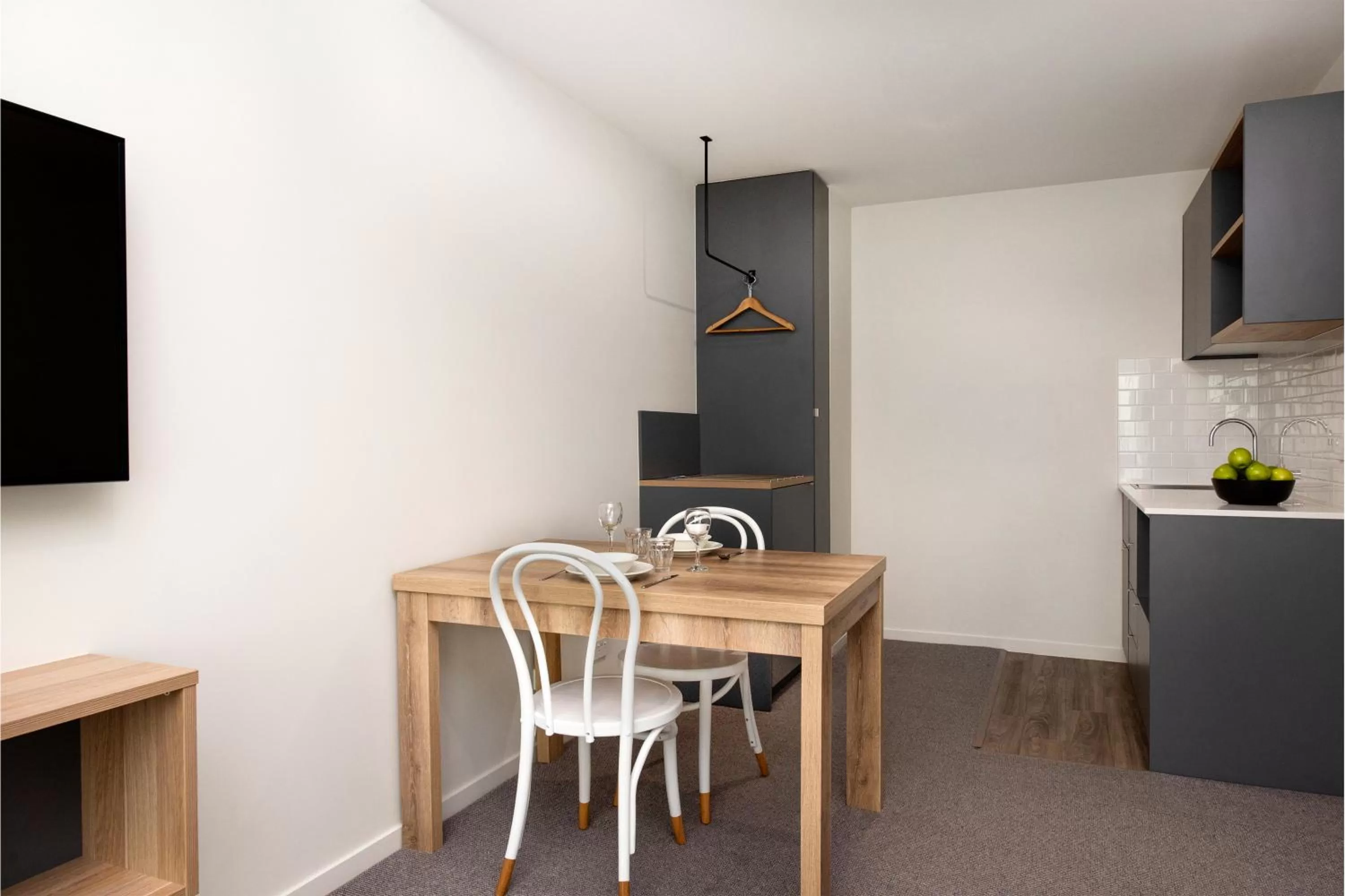 Coffee/tea facilities in Mantra MacArthur Hotel