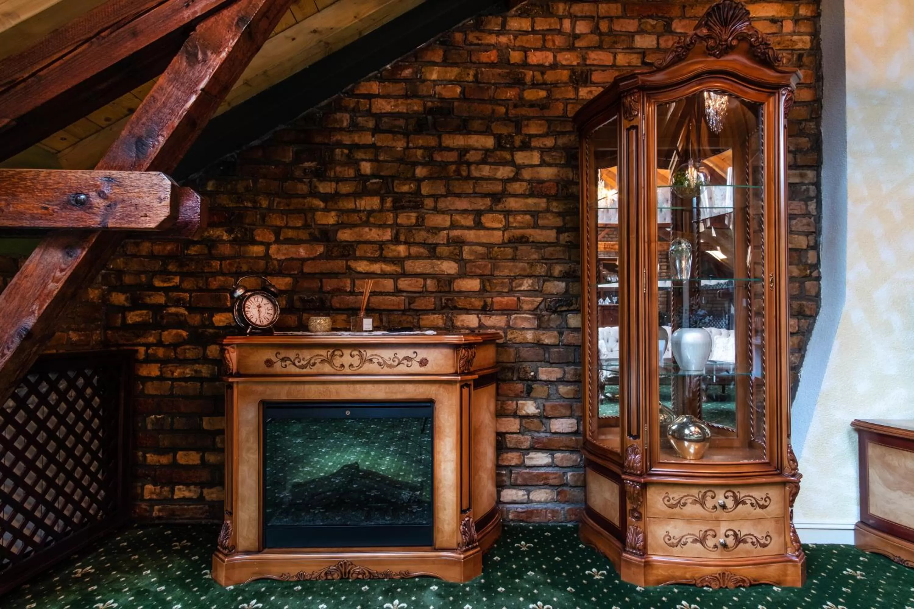 Decorative detail in JMR Royal -Luxury Rooms & Private Sauna