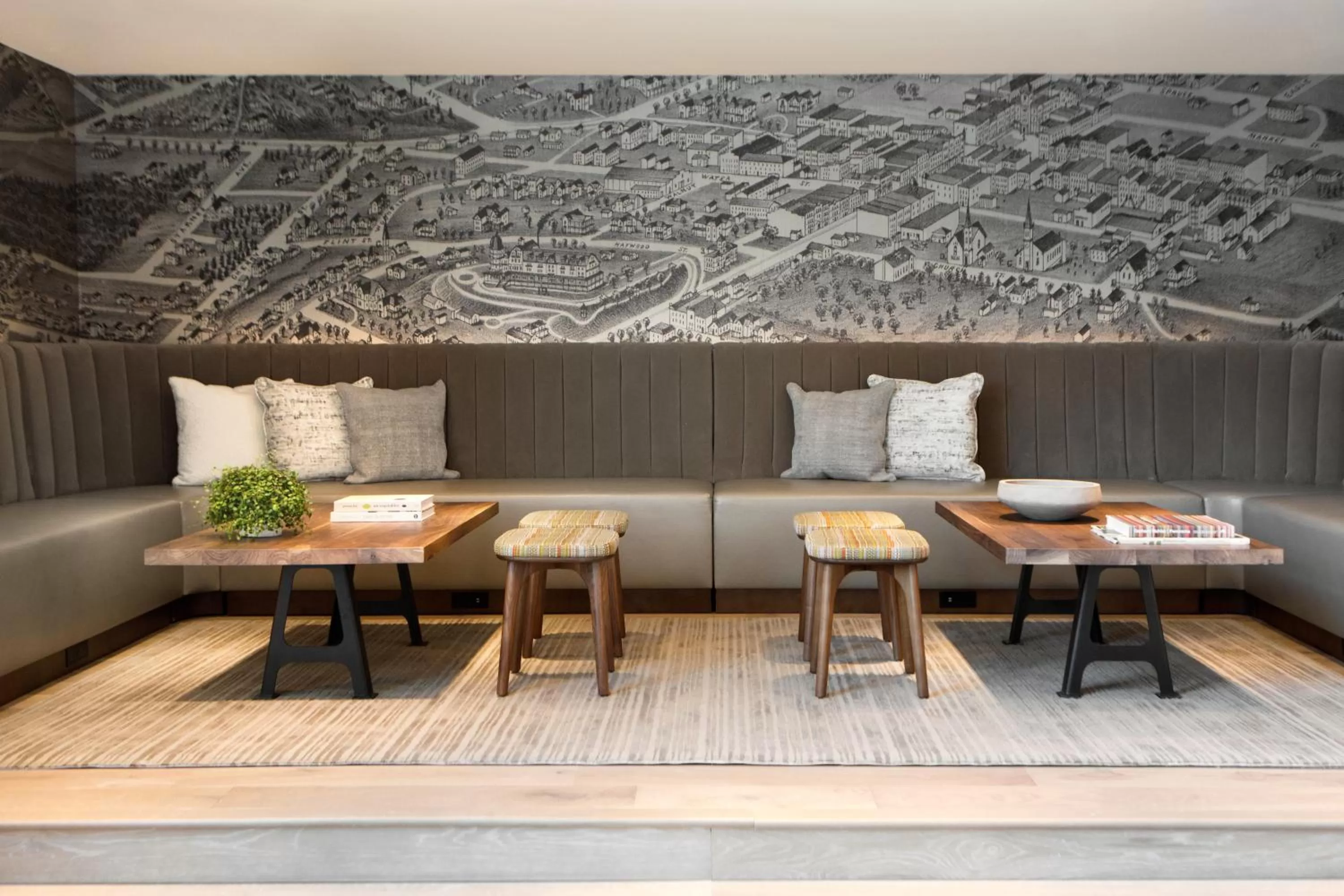 Restaurant/places to eat in Kimpton Hotel Arras by IHG