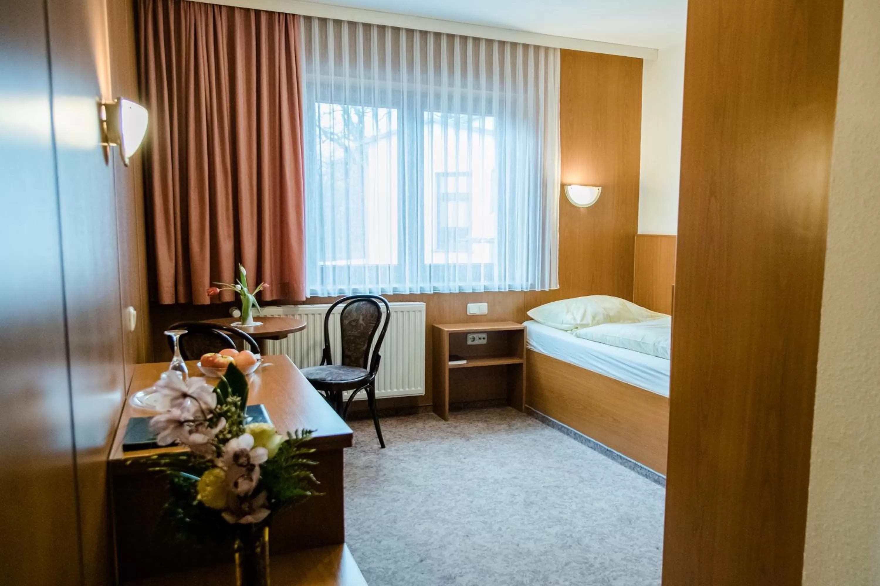 Photo of the whole room, Bed in Hotel Müller