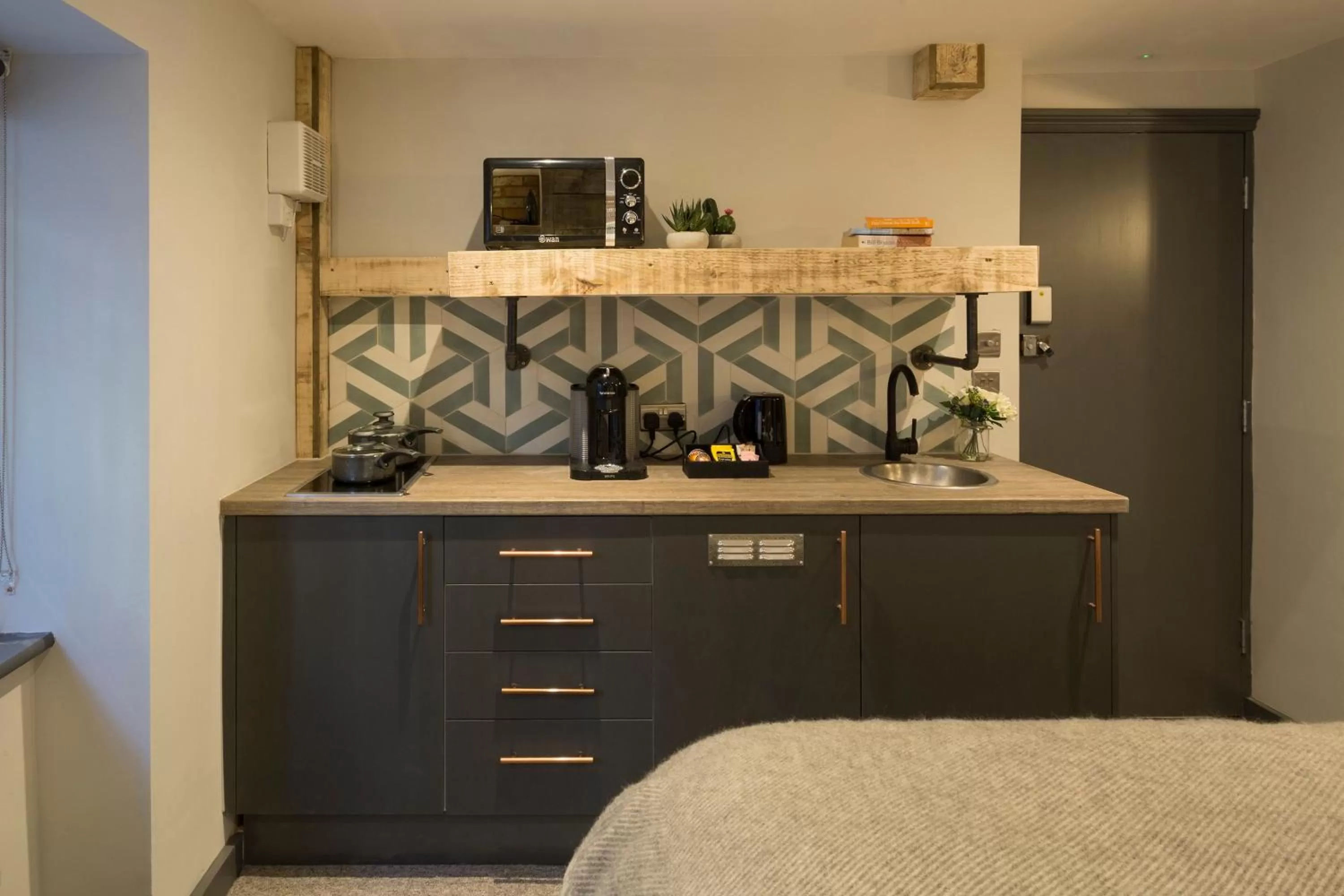 Bed in One Broad Street