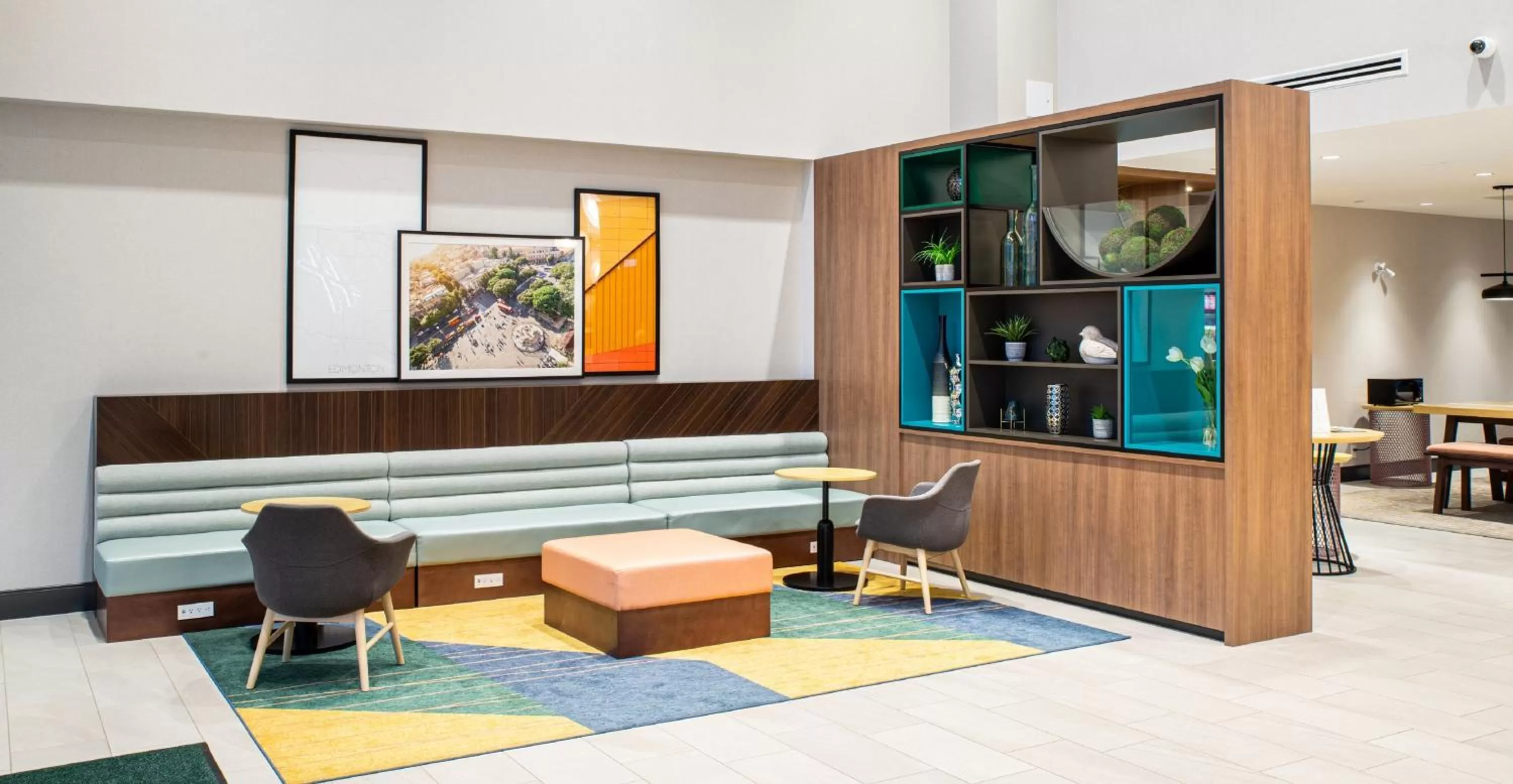 Property building in Holiday Inn Edmonton South - Evario Events by IHG