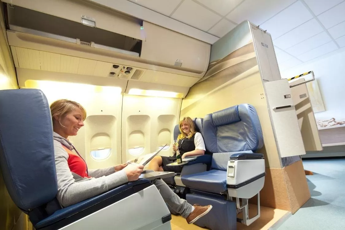 Photo of the whole room in Hotel Cockpit