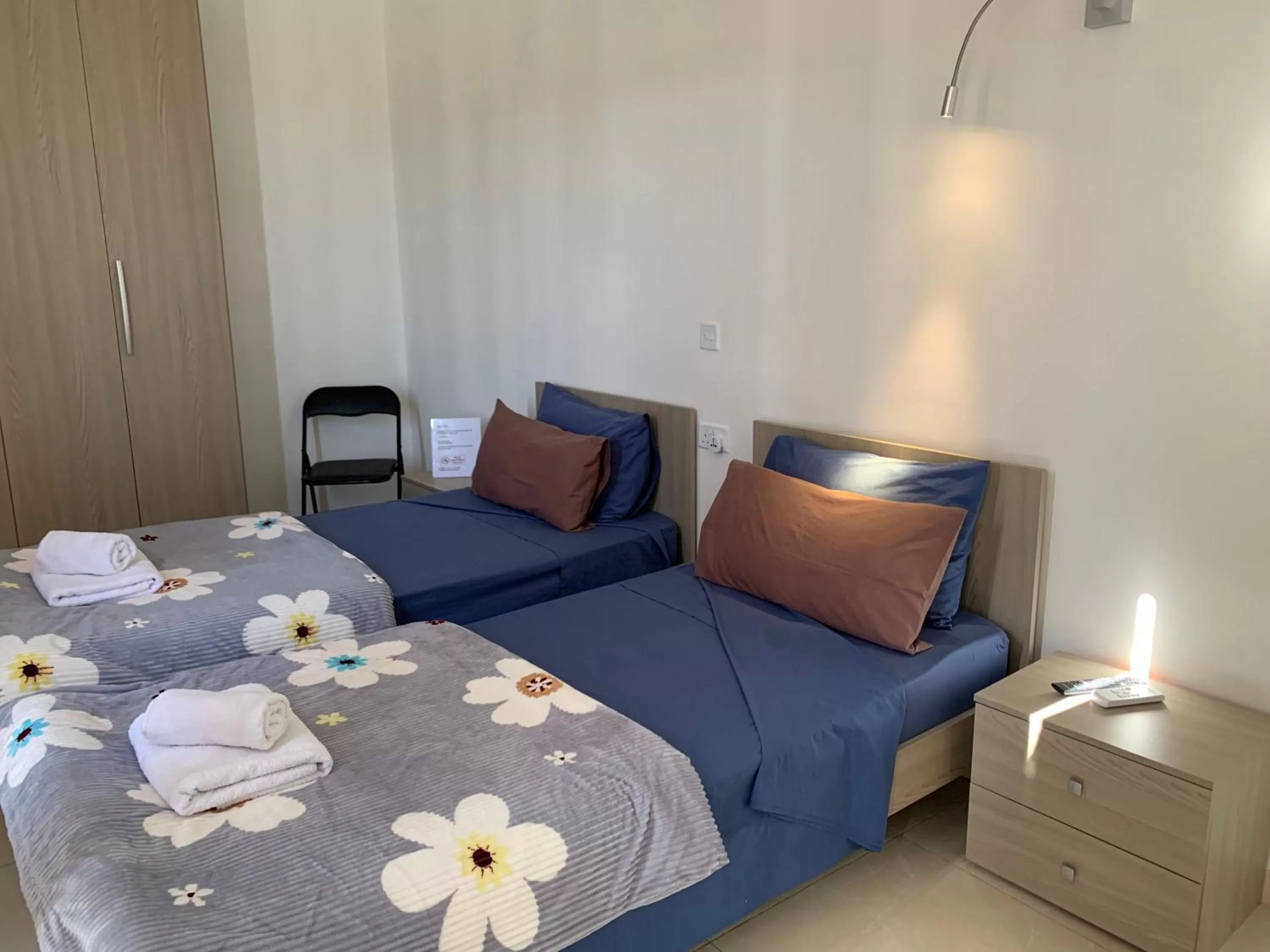 Bedroom, Bed in Mon-Chery