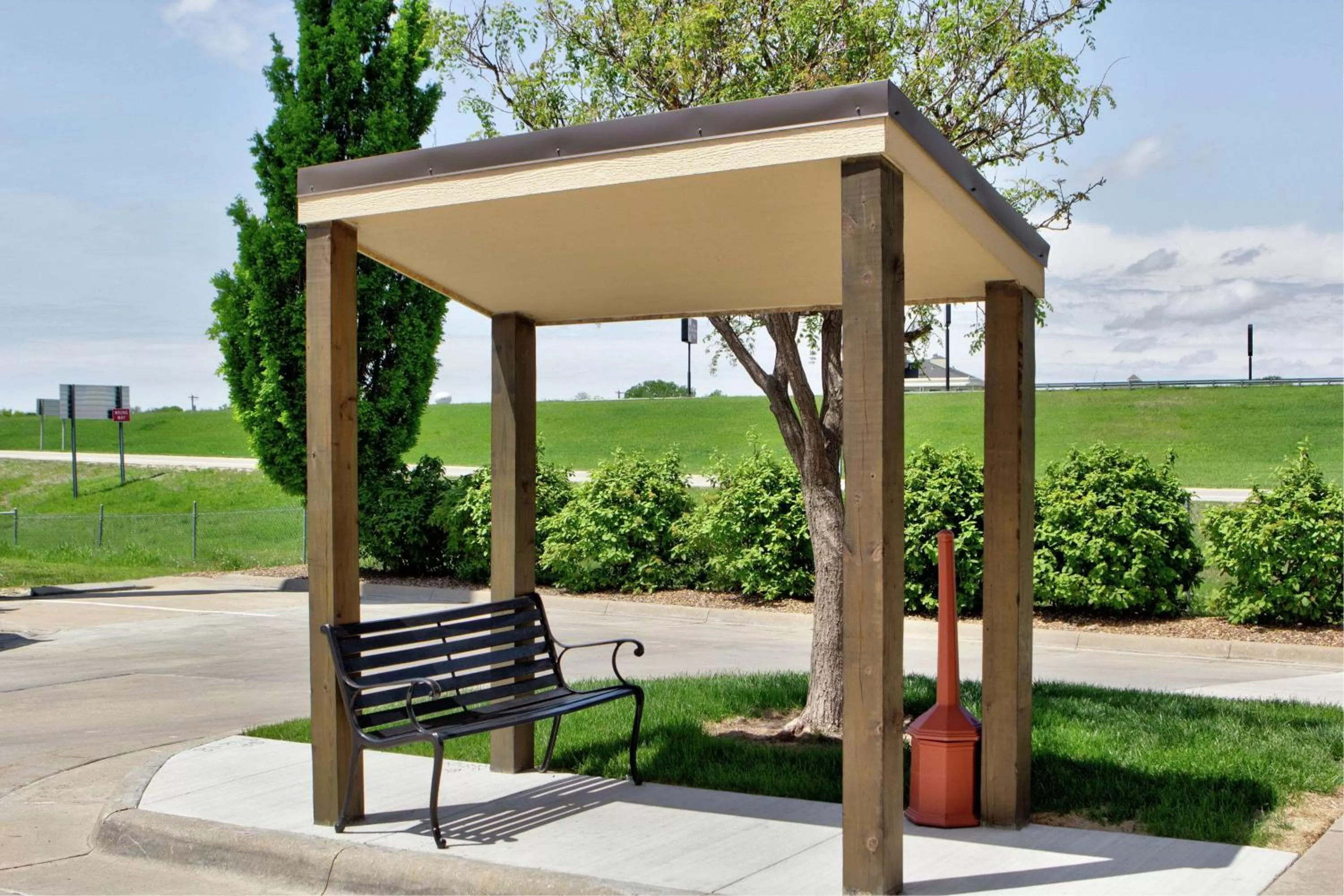 Property building in Hampton Inn Salina