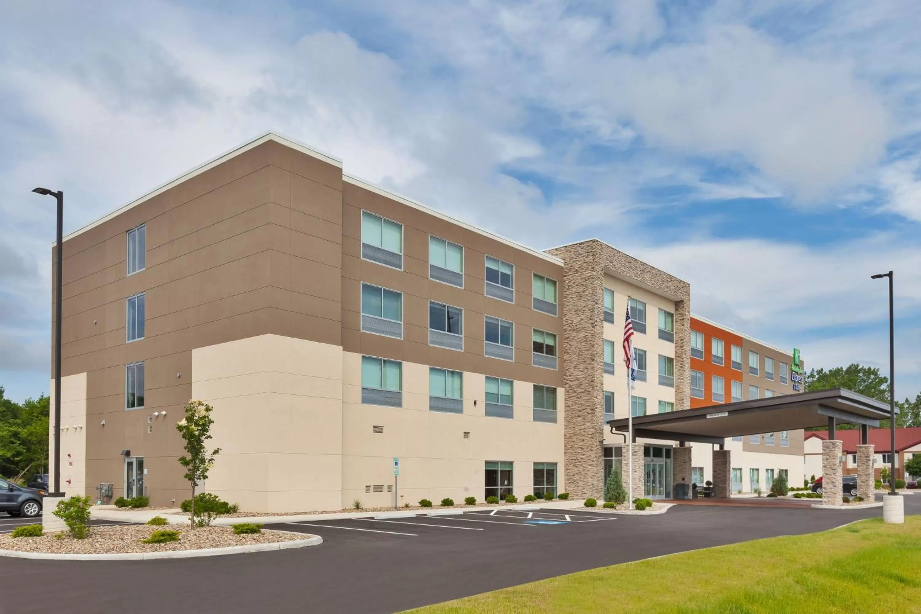 Property building in Holiday Inn Express & Suites - Milan - Sandusky Area by IHG