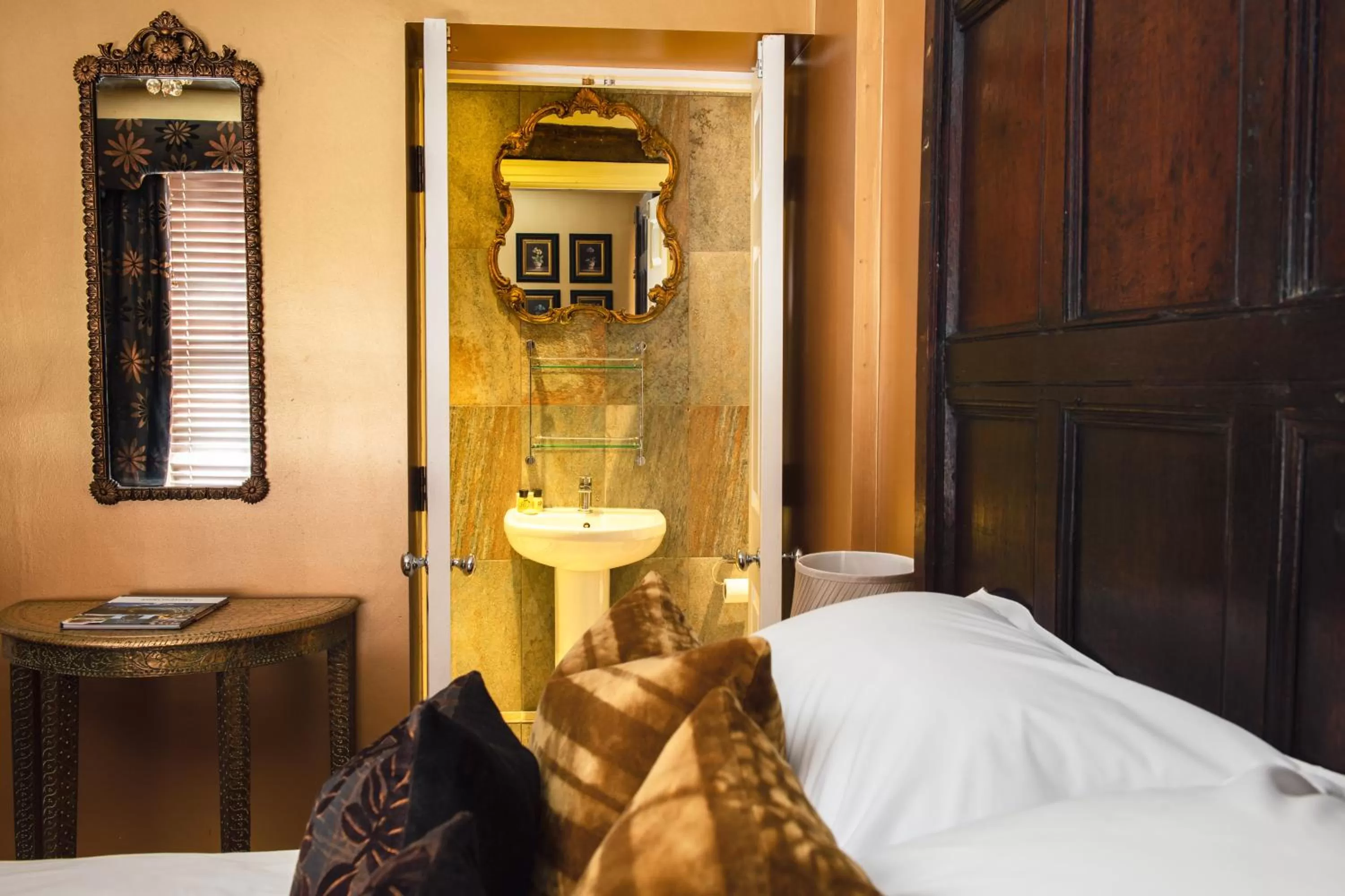 Bedroom in RHUBARB at Drapers Hall