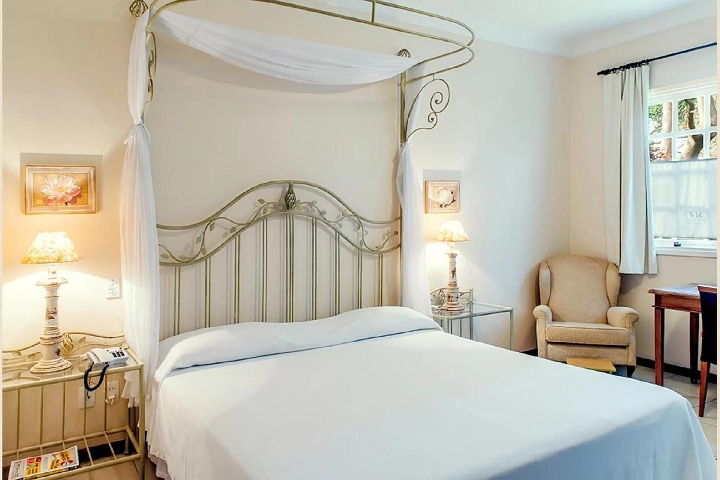 Deluxe Suite with Spa Bath in Vila Real Hotel