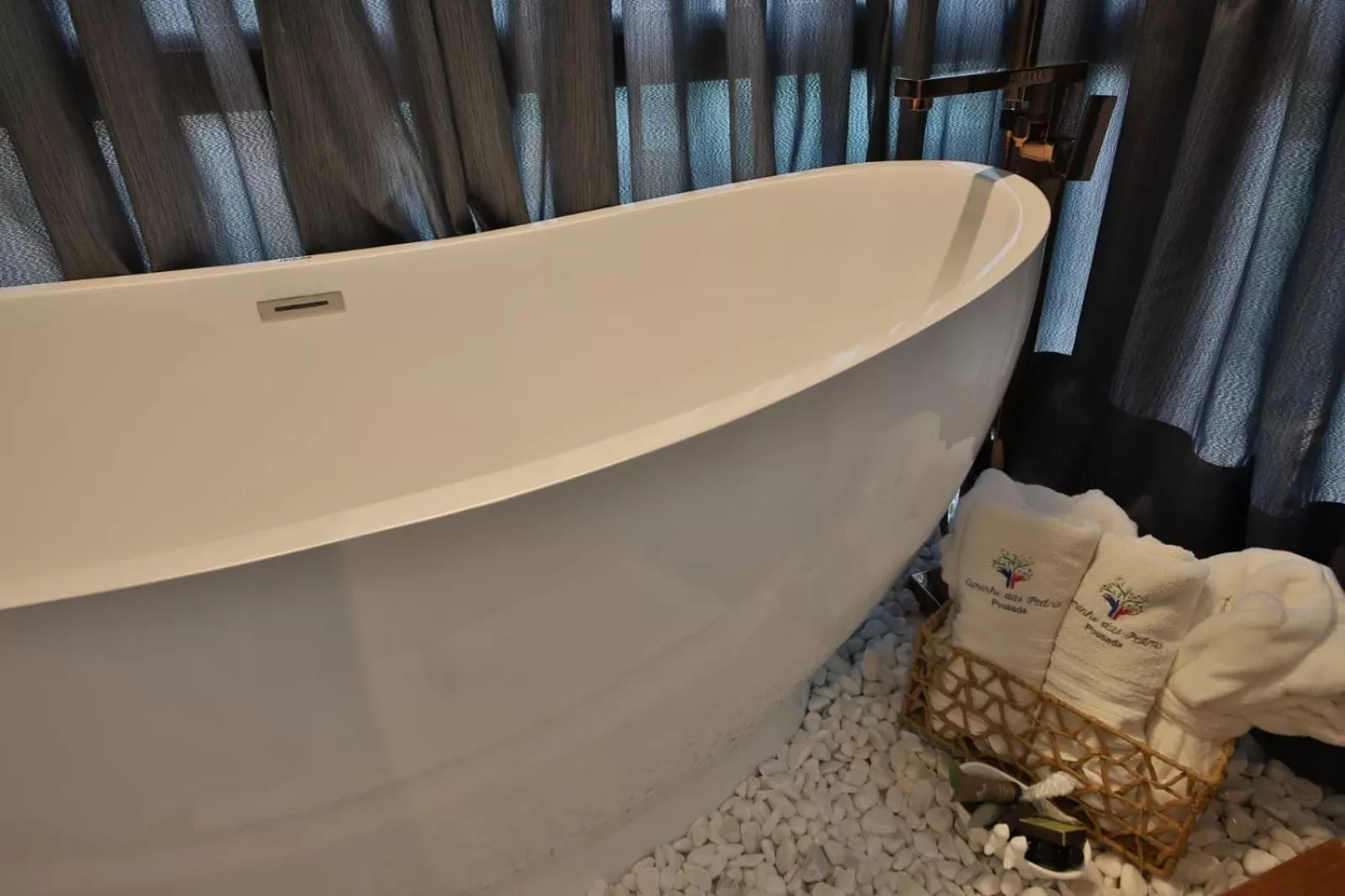 Bath in Caminho das Pedras Pousada de Charme