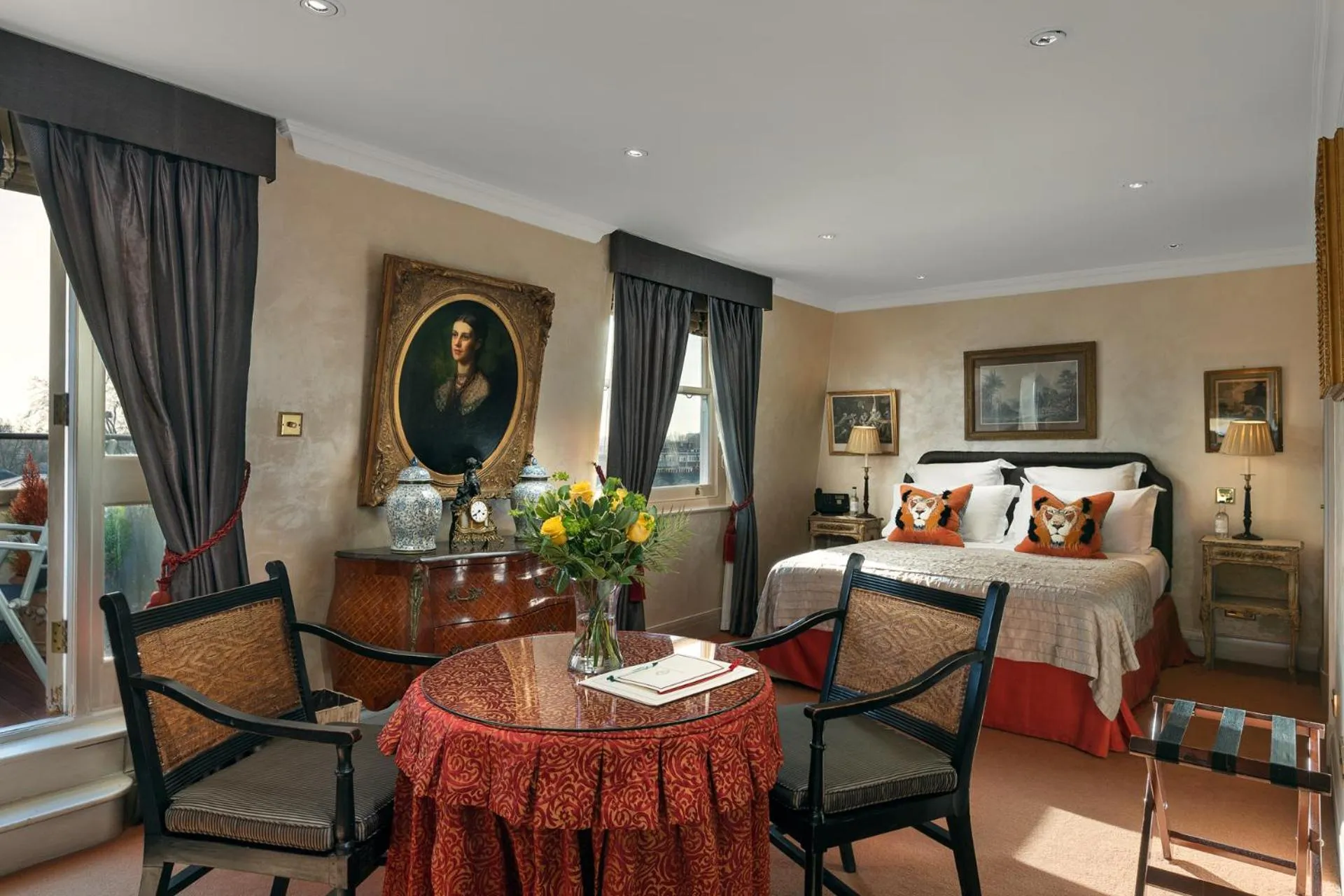 Photo of the whole room, Bed in San Domenico House