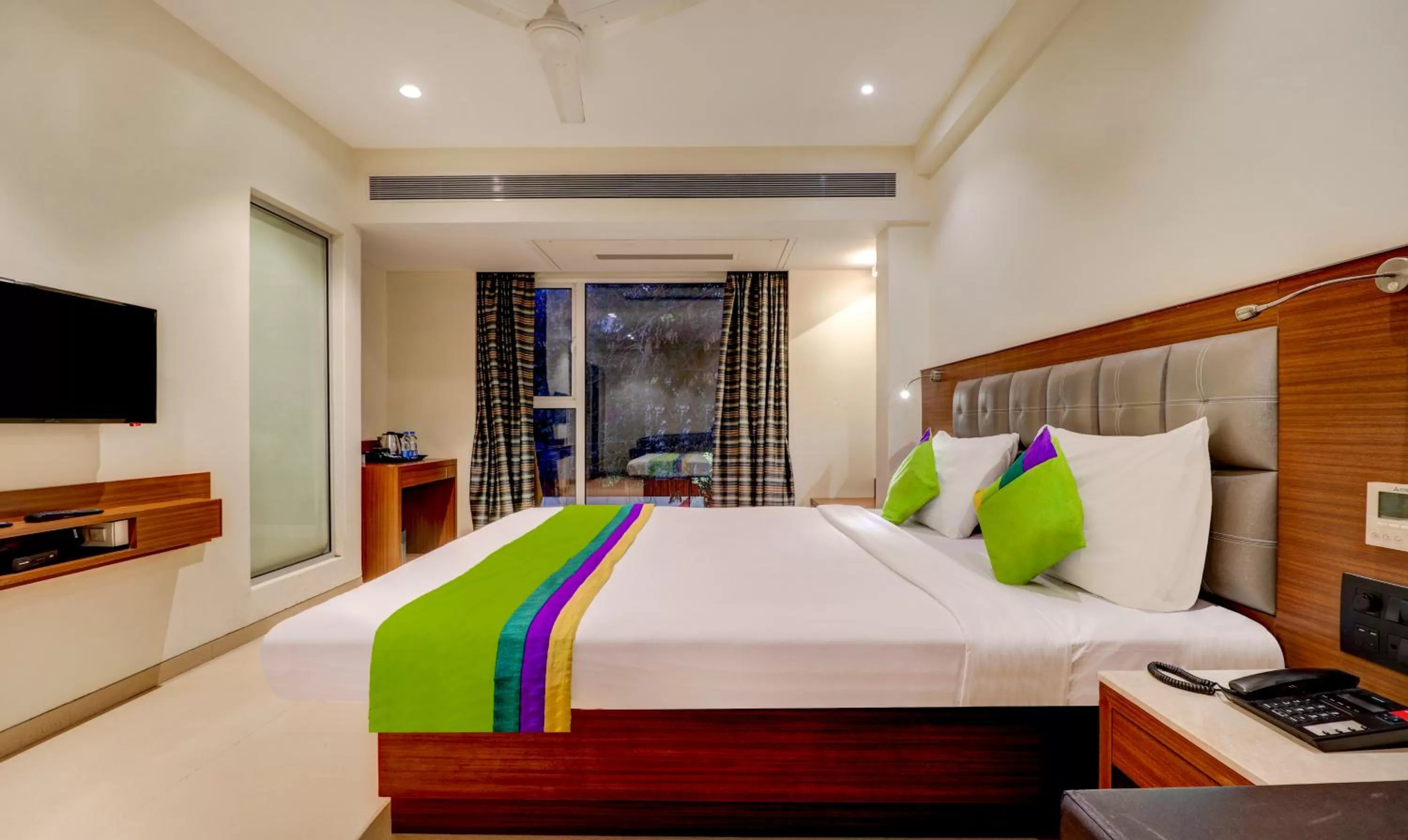 Bed in Treebo Ranjeet Shivaji Nagar