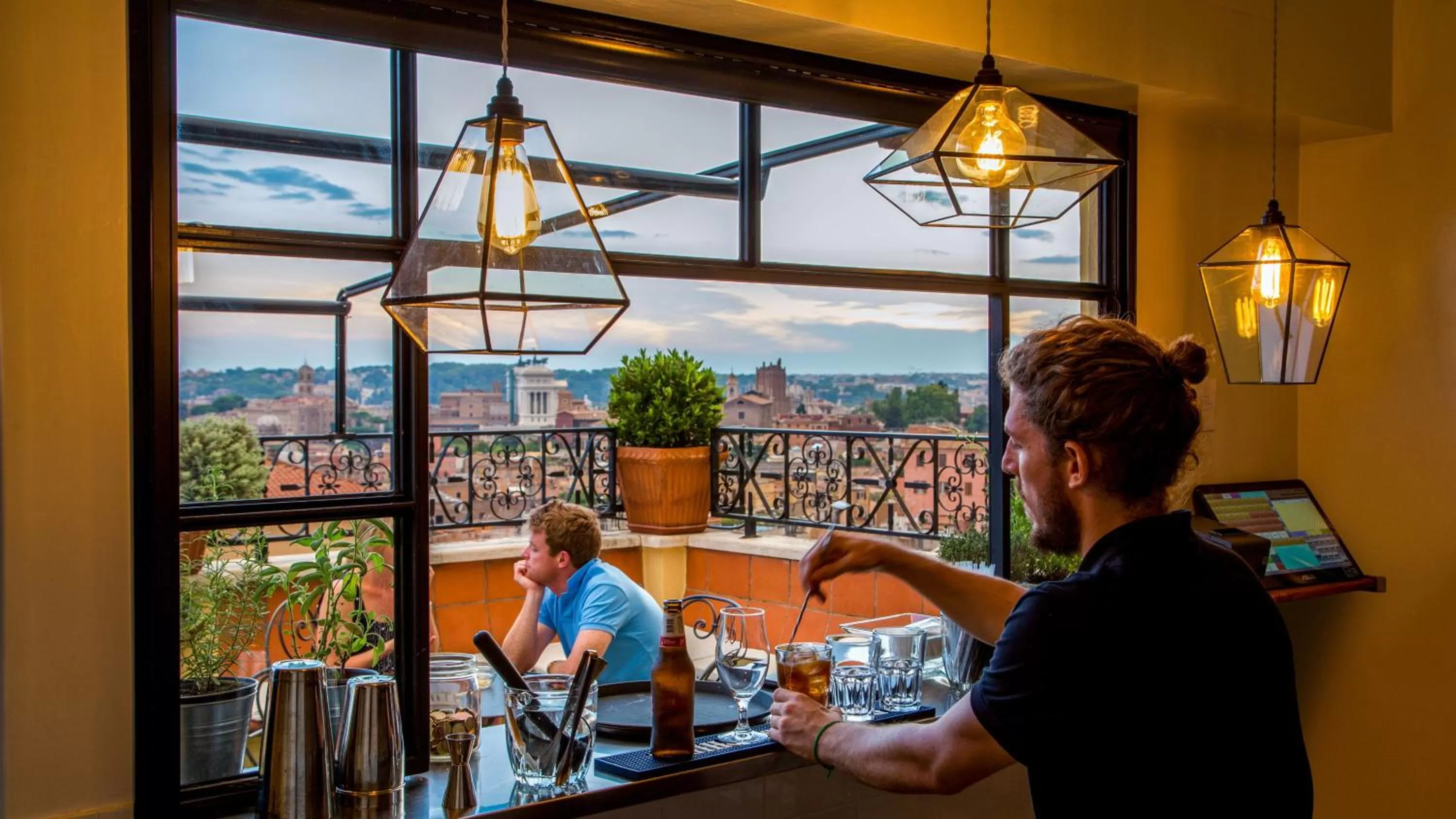 Day in Hotel Colosseum