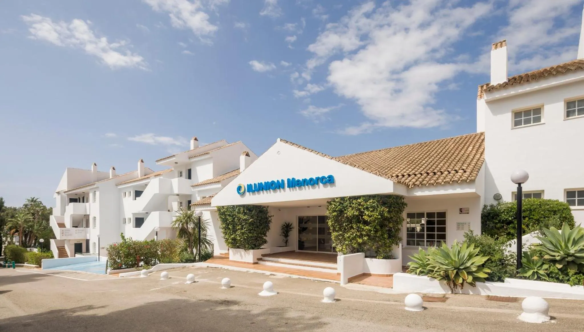 Property building in Ilunion Menorca