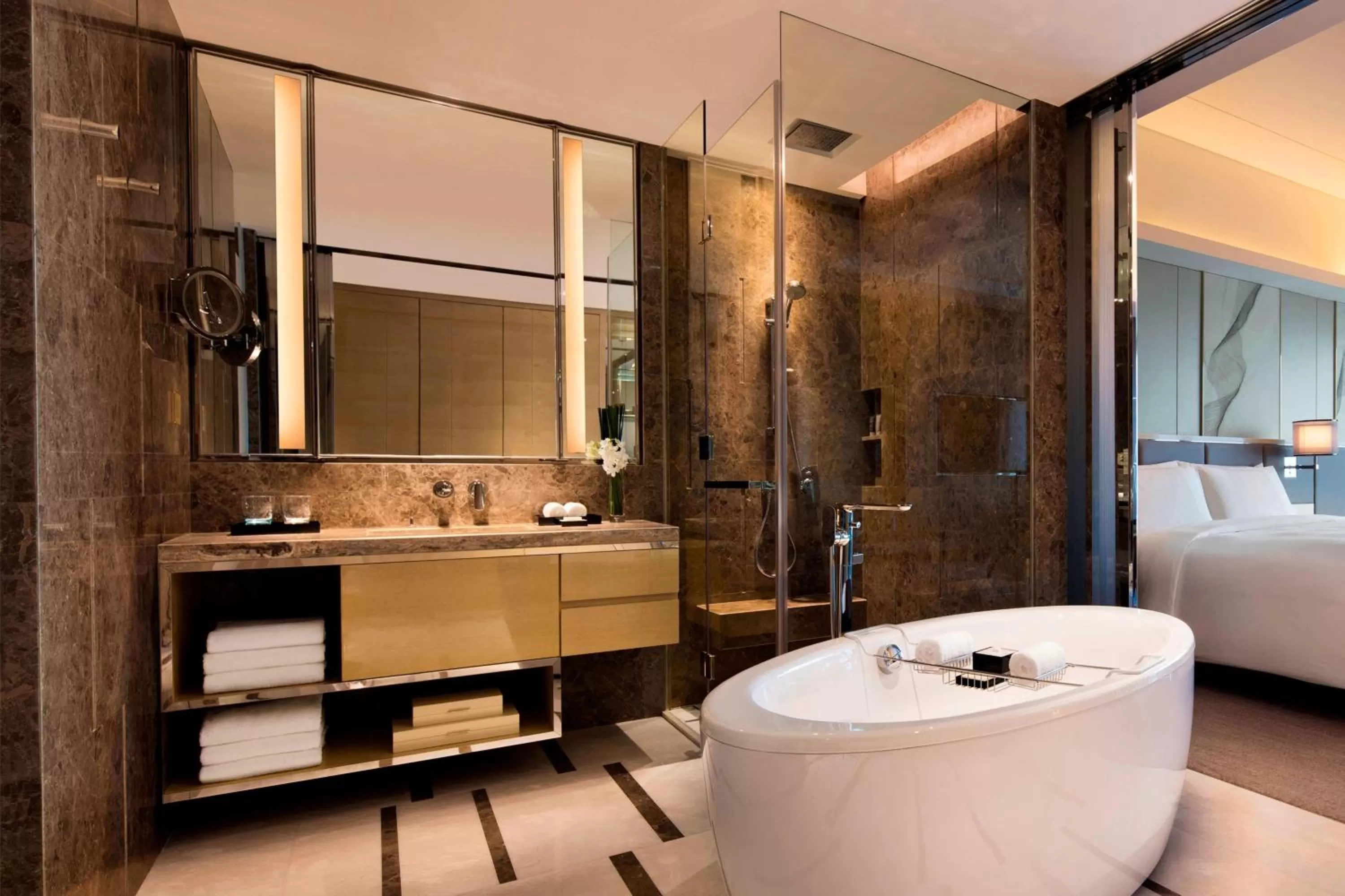 Bathroom, Bed in JW Marriott Hotel Chengdu