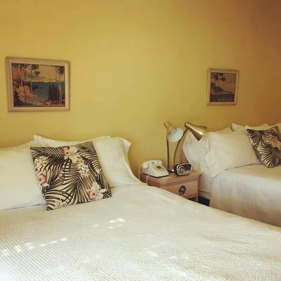 Bed in Holiday Music Motel