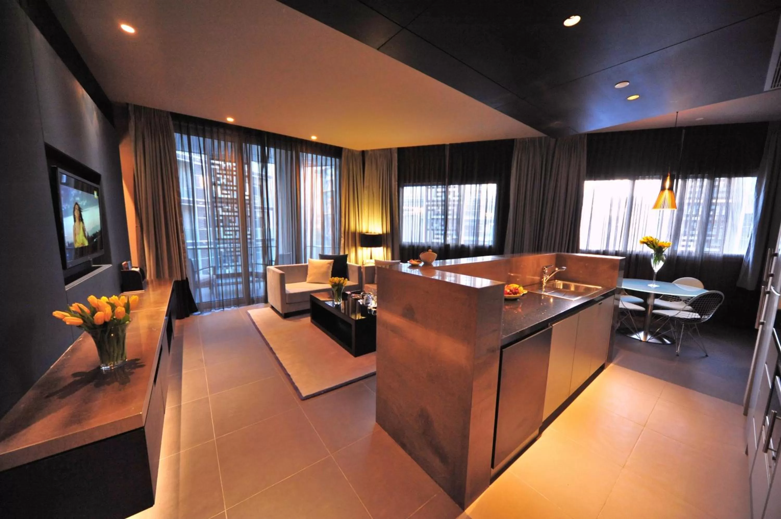Kitchen or kitchenette in The Abdali Boulevard Hotel