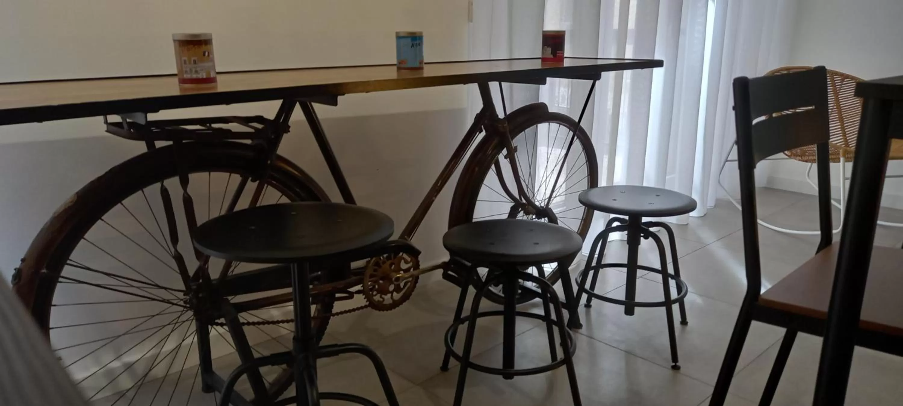 Breakfast in Ross Family Suites