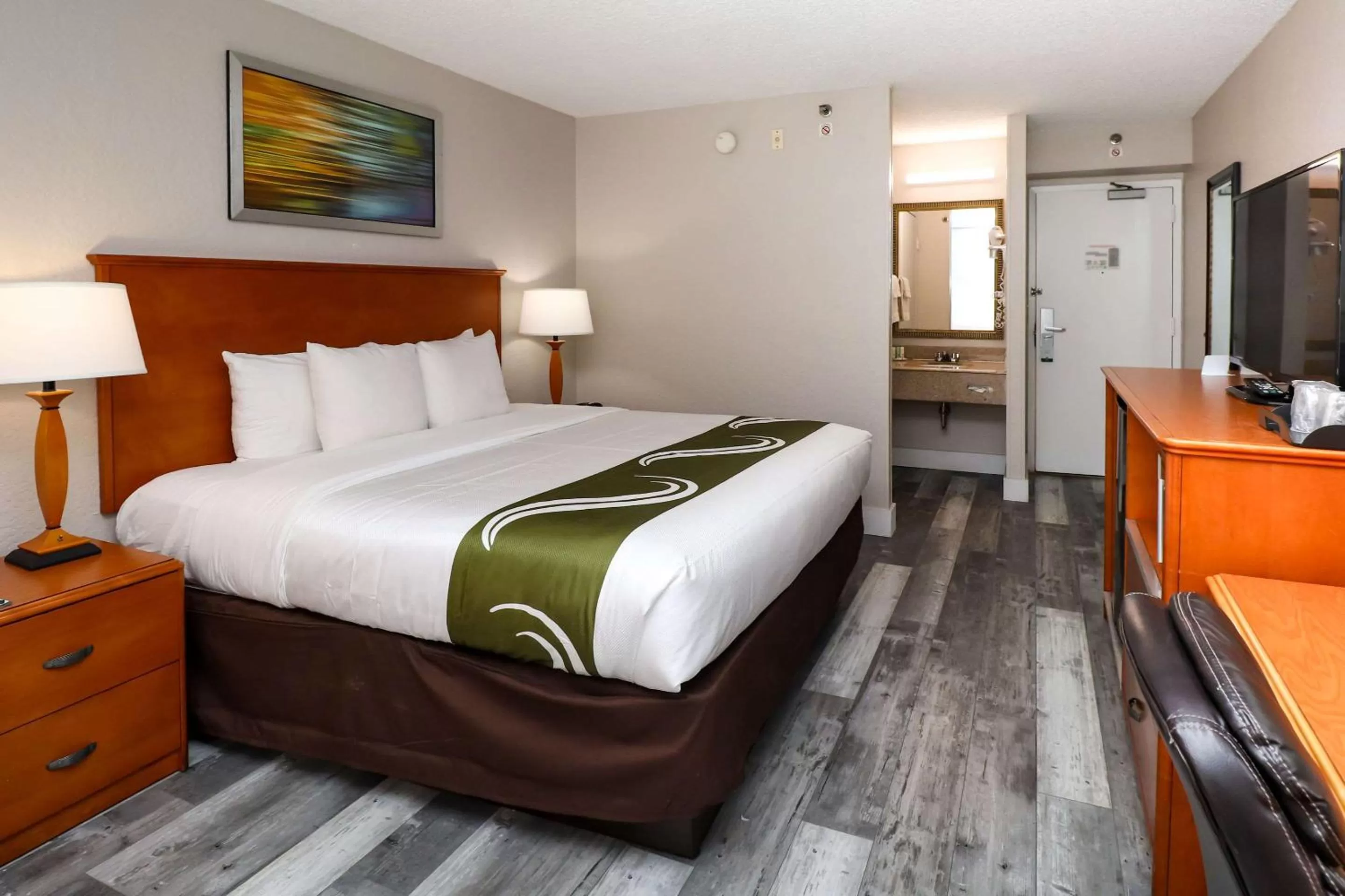 Photo of the whole room, Bed in Quality Inn Miami Airport - Doral