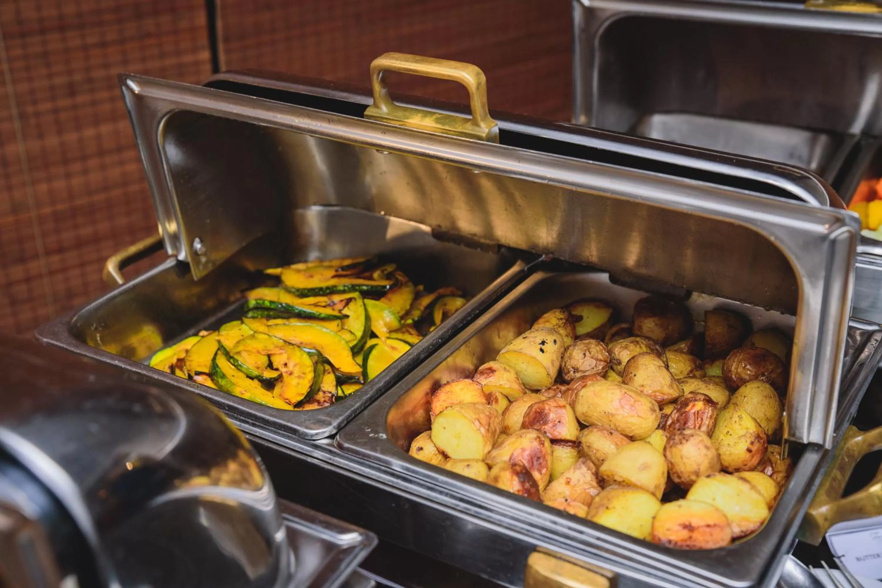 Dinner in Kandy The Tourmaline