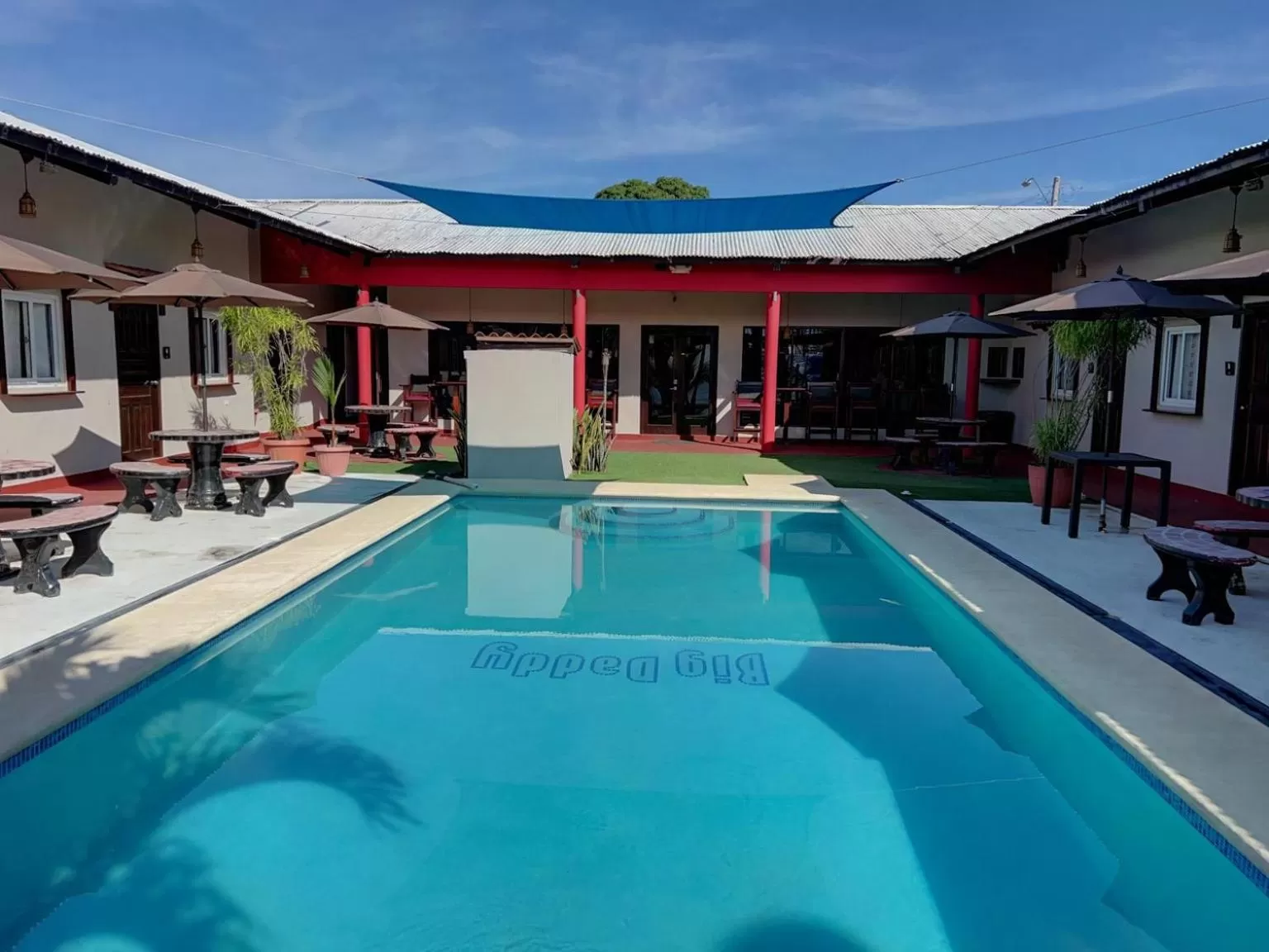 Big Daddy's Beach Club & Hotel