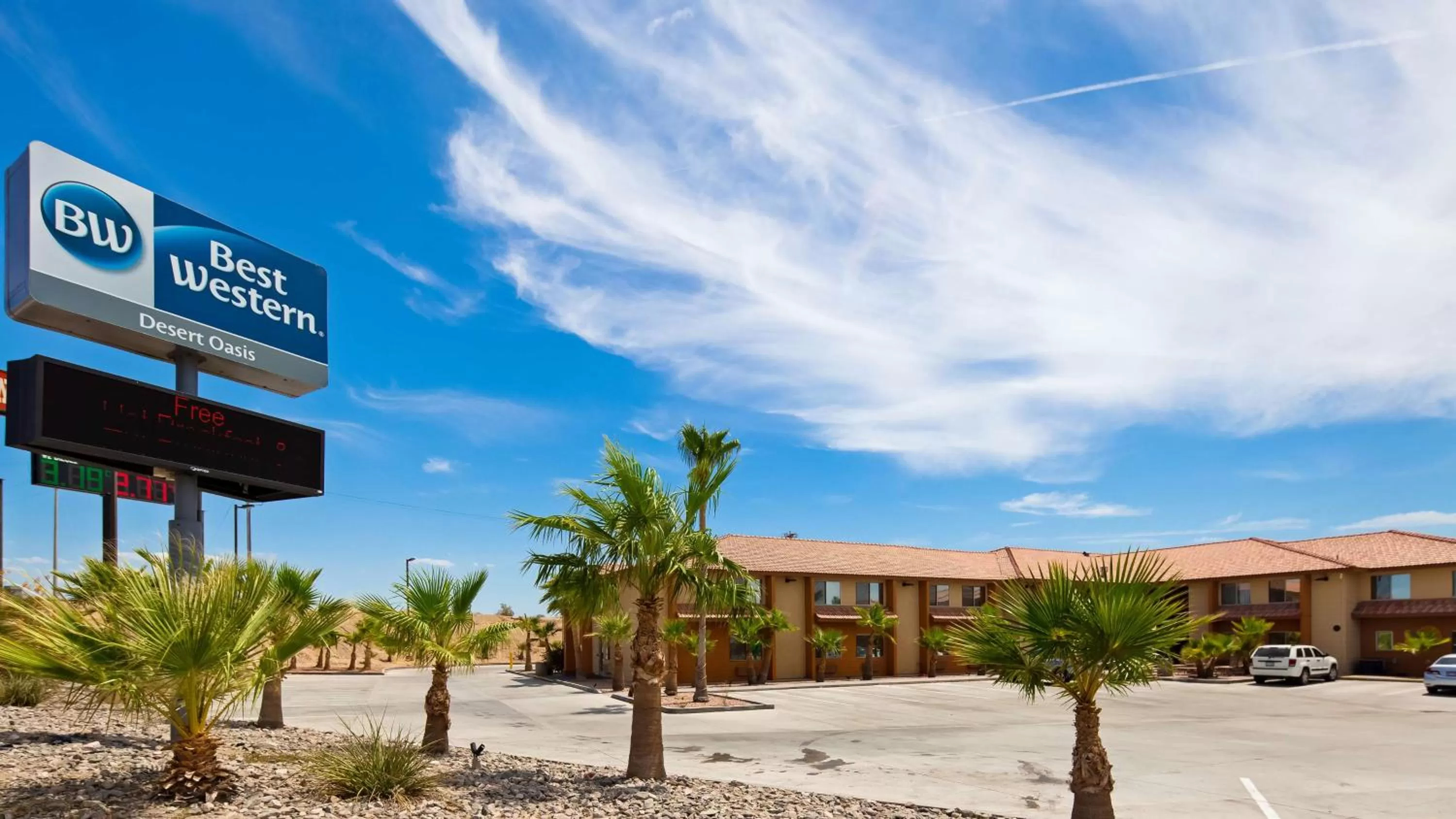 Property building in Best Western Desert Oasis