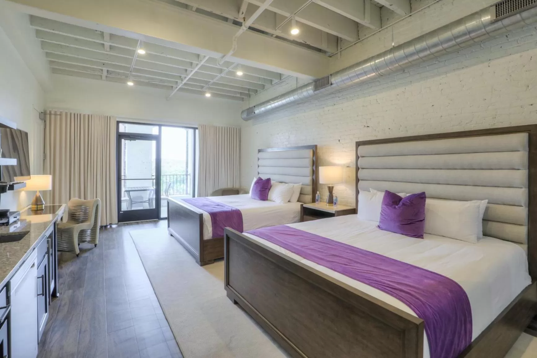 Photo of the whole room, Bed in Studio 154 Hotel