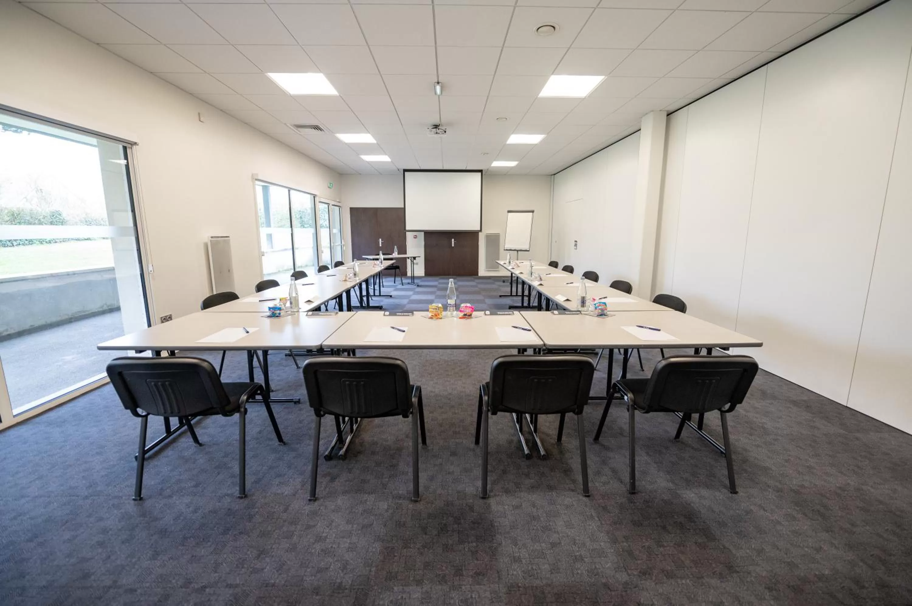 Business facilities in Kyriad Hotel Laval