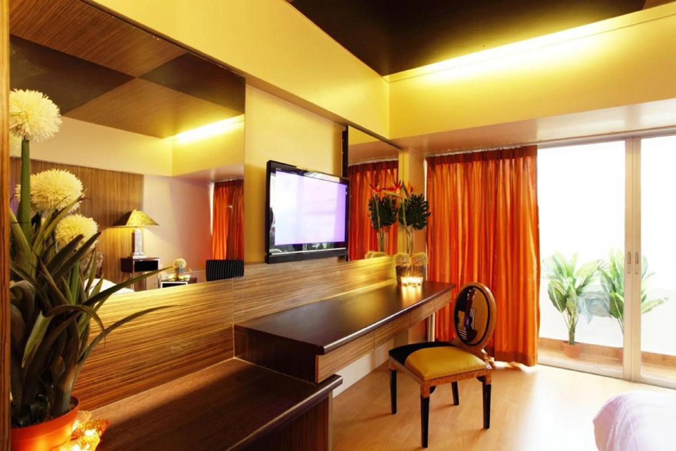 TV and multimedia in Patong Heritage Hotel Phuket - SHA Extra Plus